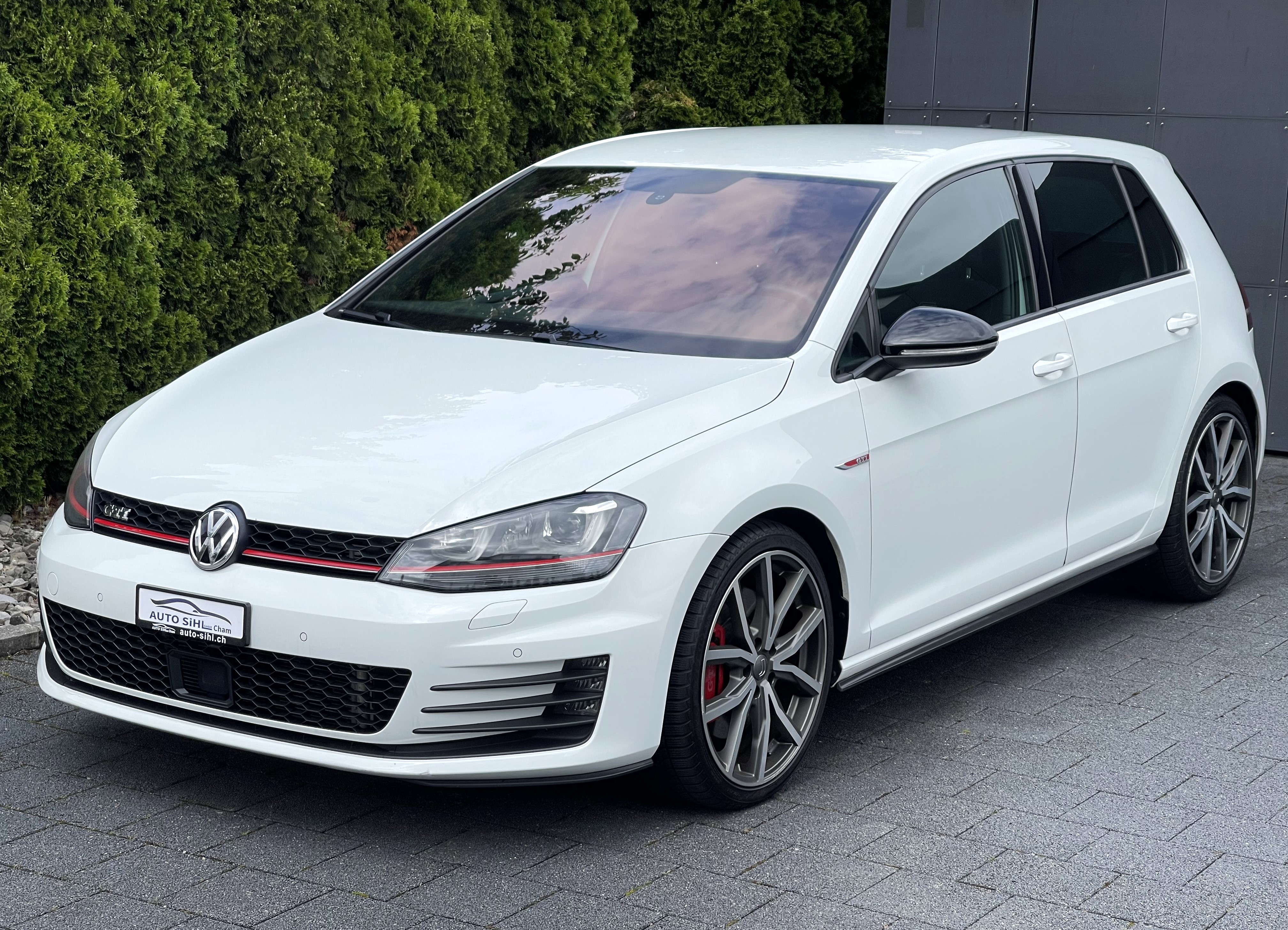 VW Golf 2.0 TSI GTI Performance