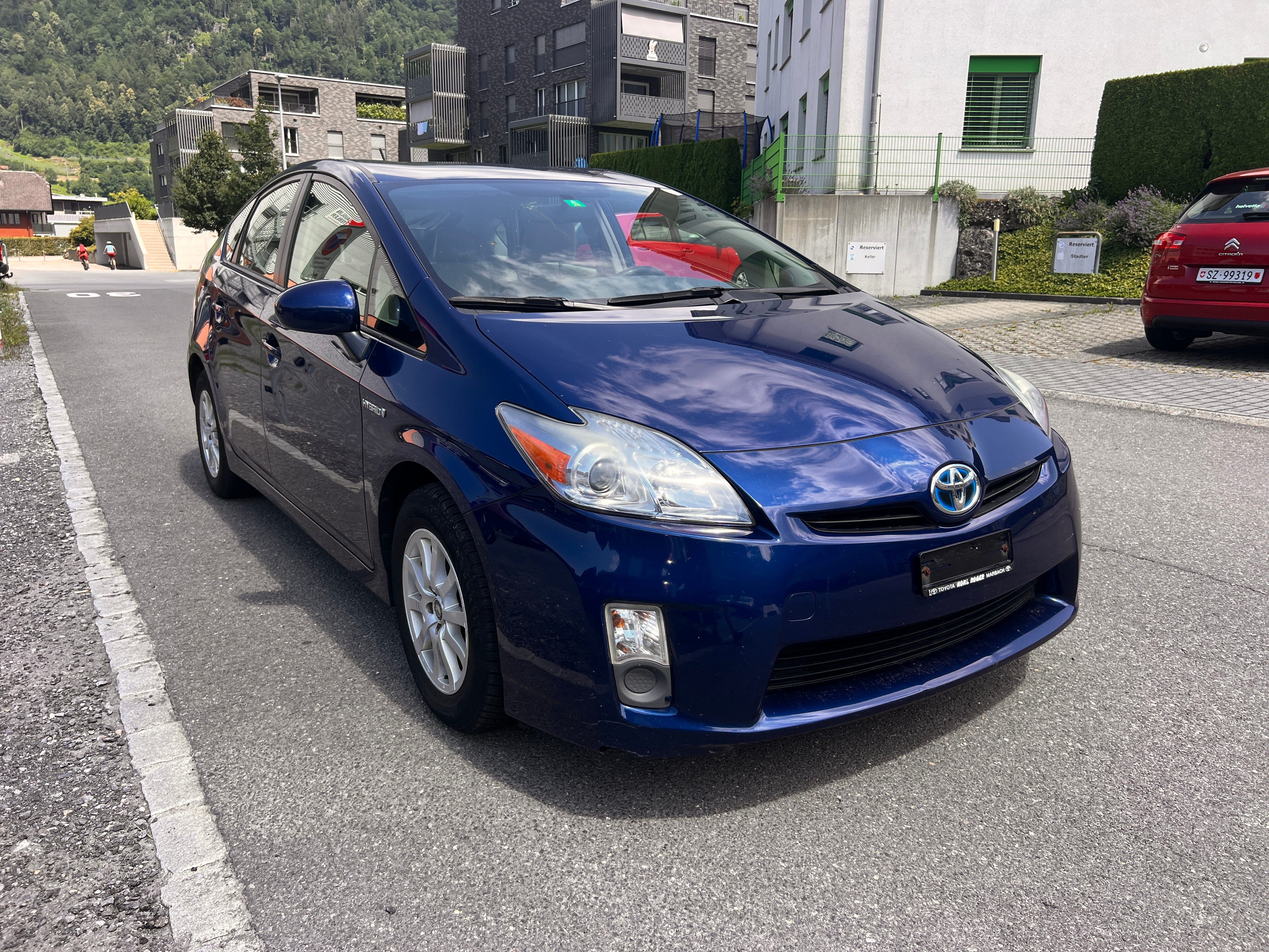 TOYOTA Prius 1.8 16V HSD Sol Premium