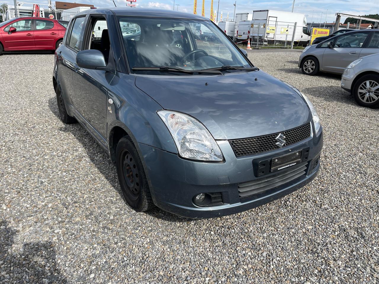 SUZUKI Swift 1.3i 16V GL 4x4