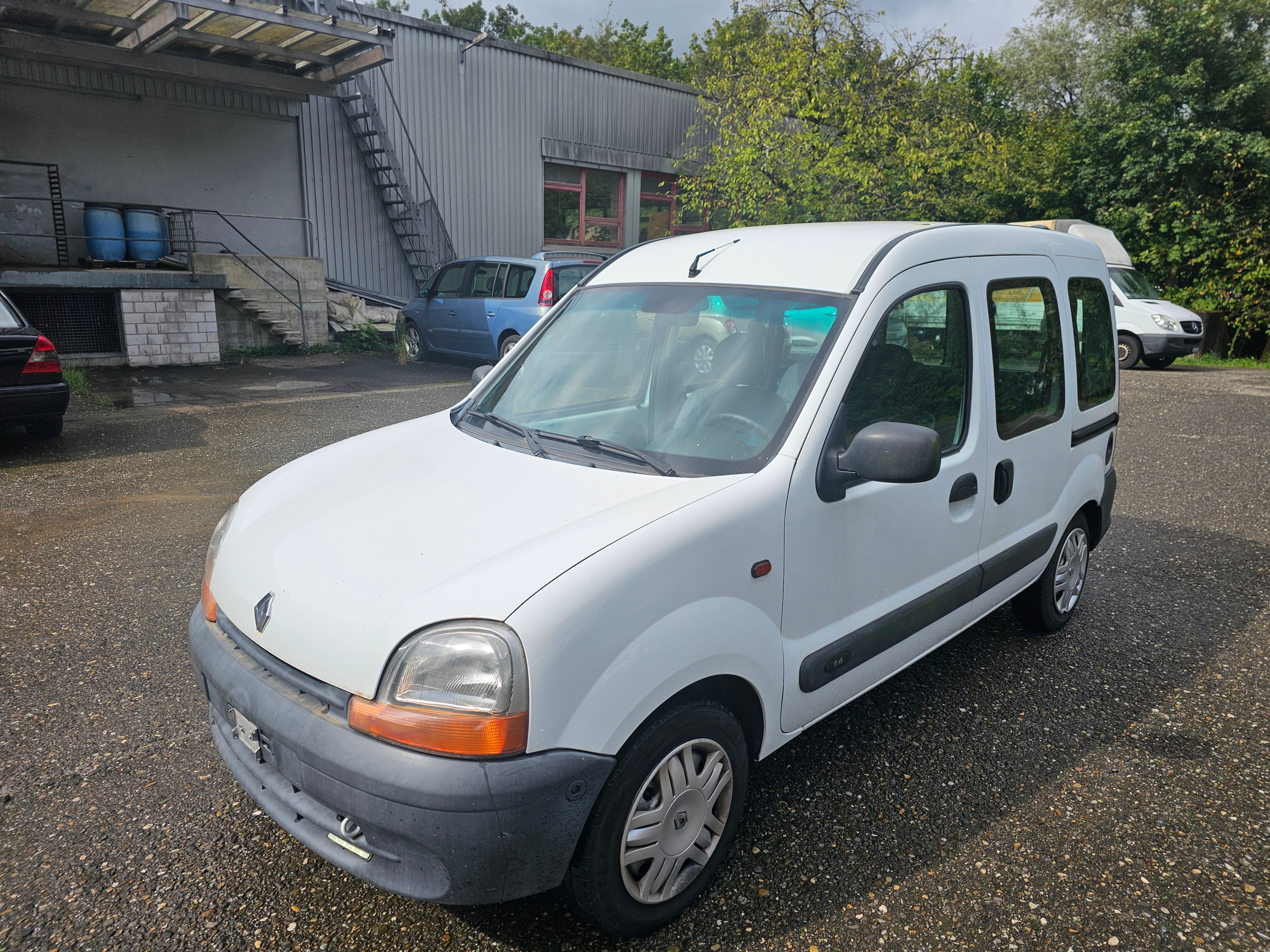 RENAULT Kangoo 1.4 Automatic