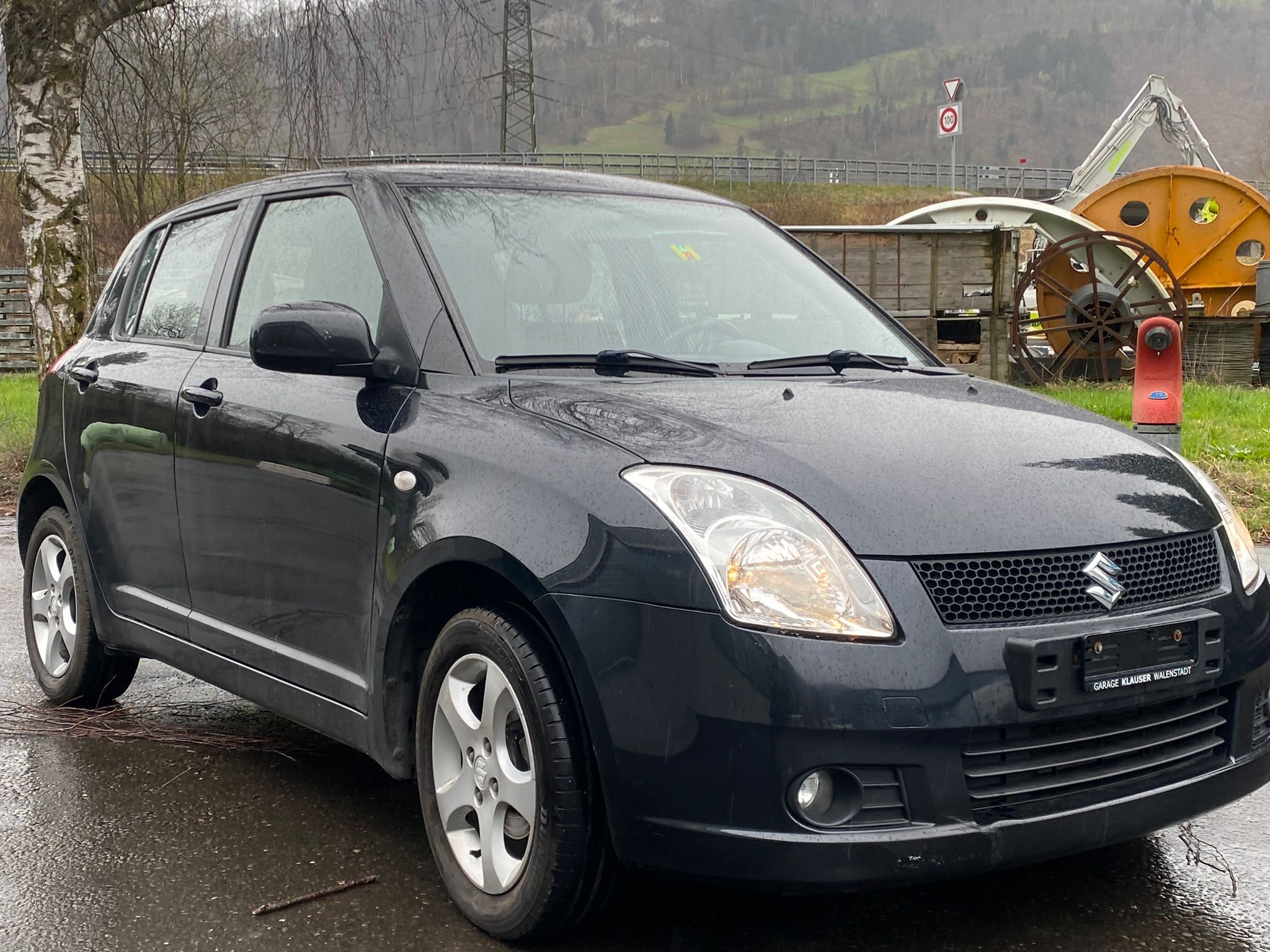 SUZUKI Swift 1.3i 16V GL Top 4x4