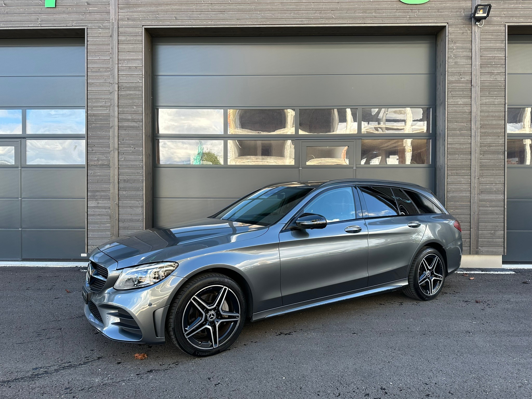 MERCEDES-BENZ C 220 d Swiss Star AMG Line 4M 9G-Tronic