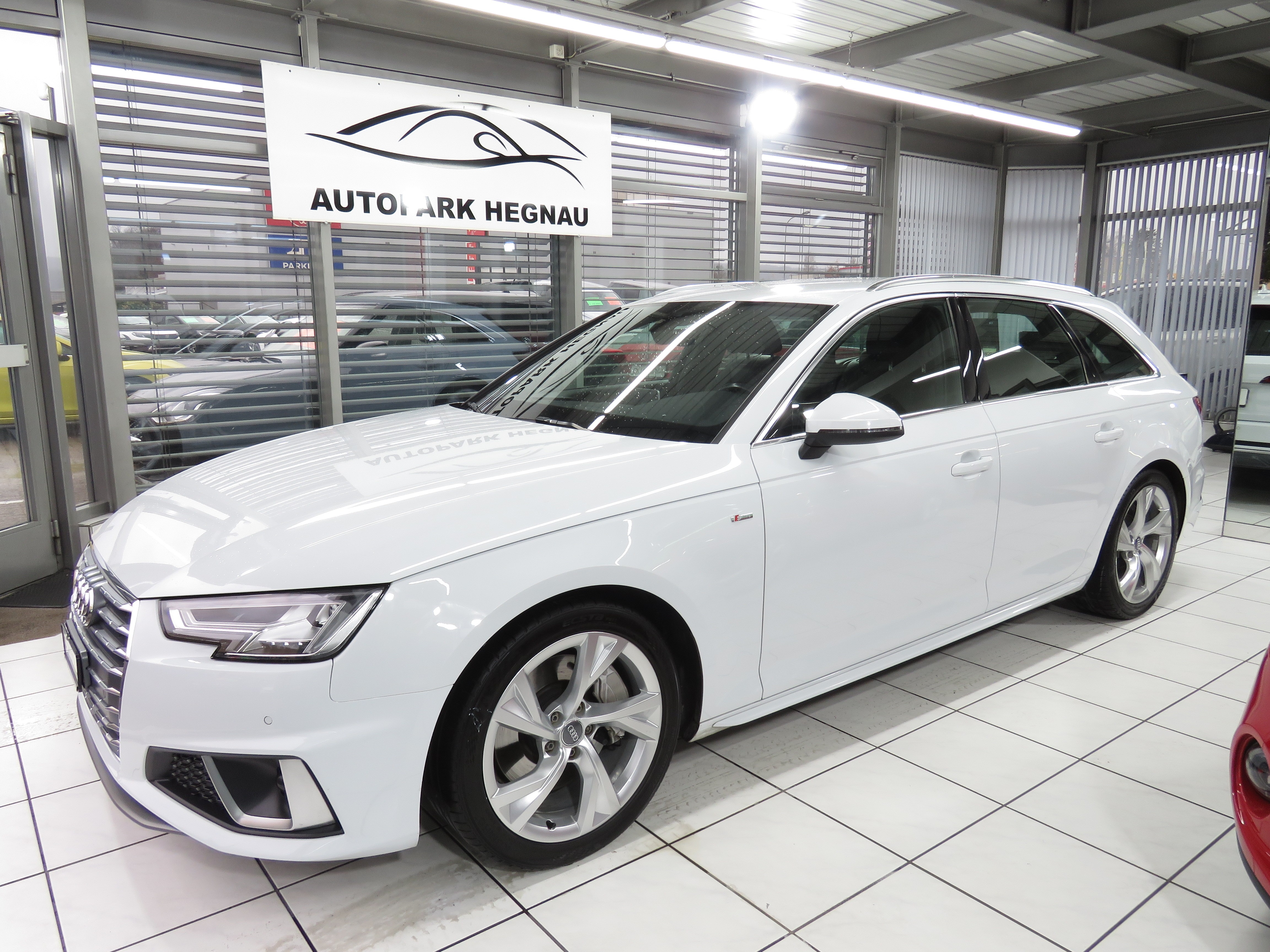 AUDI A4 Avant 45 TFSI Sport S-tronic quattro