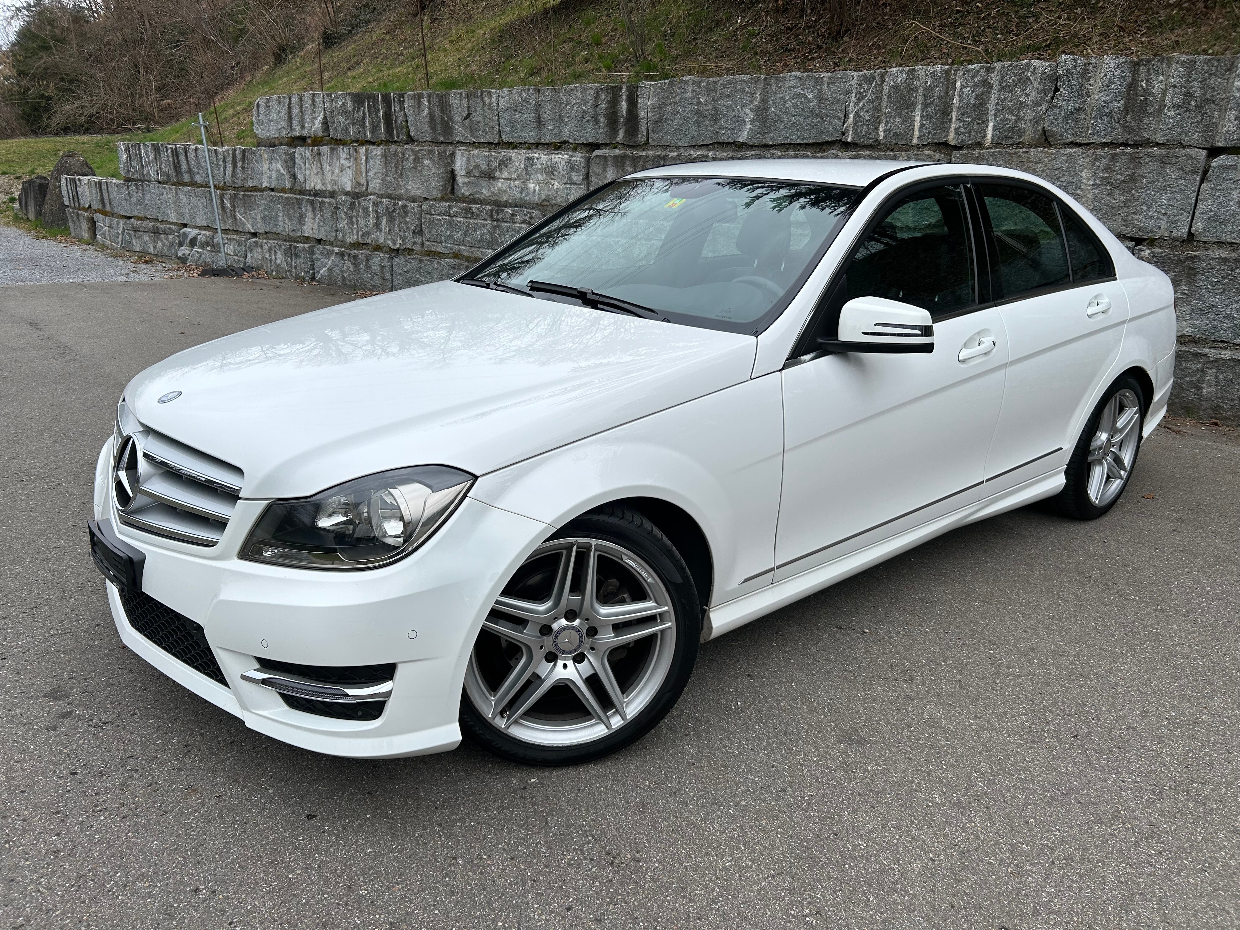 MERCEDES-BENZ C 200 Avantgarde AMG-Line 7G-Tronic