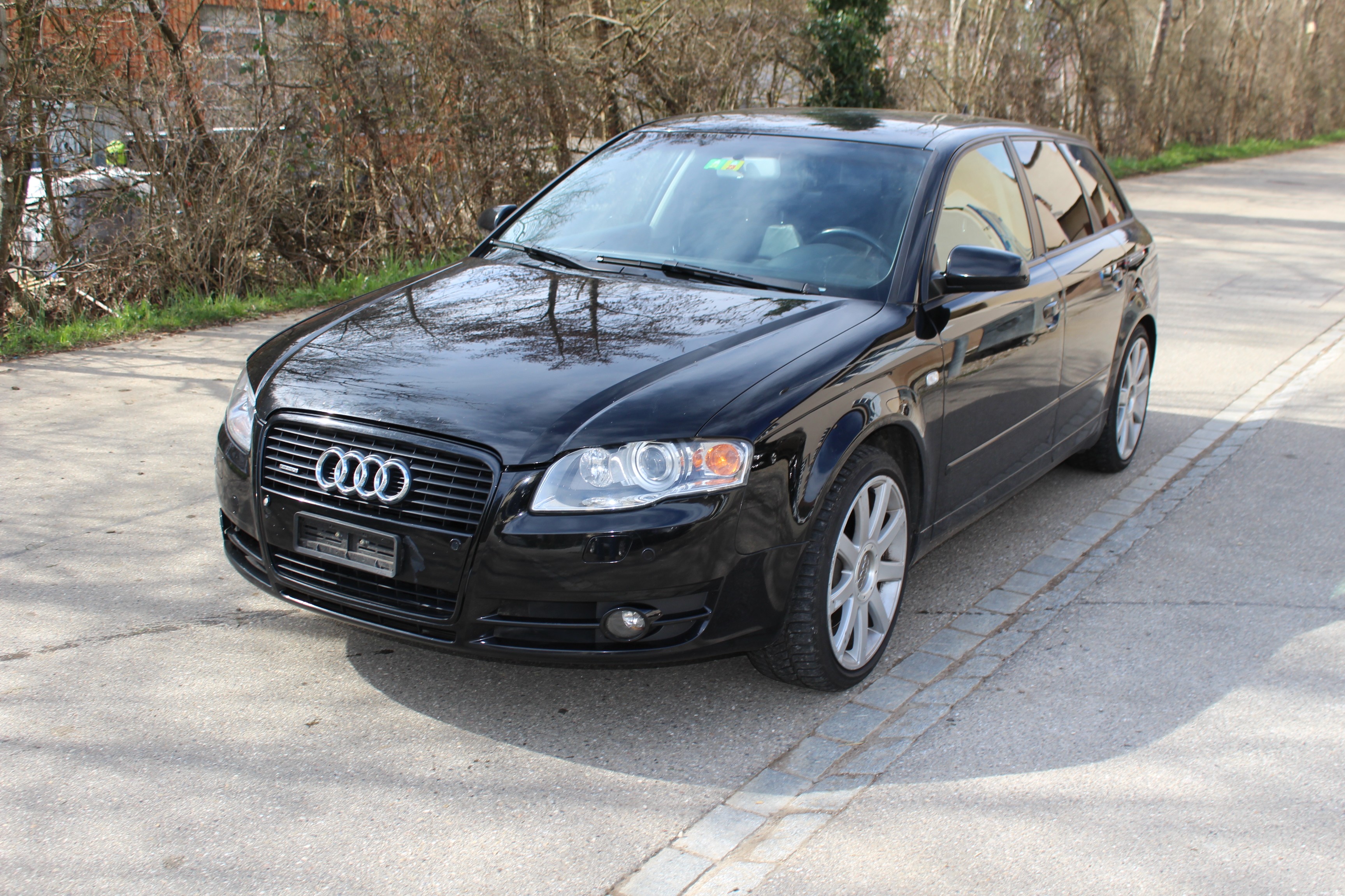 AUDI A4 Avant 2.0 Turbo FSI quattro