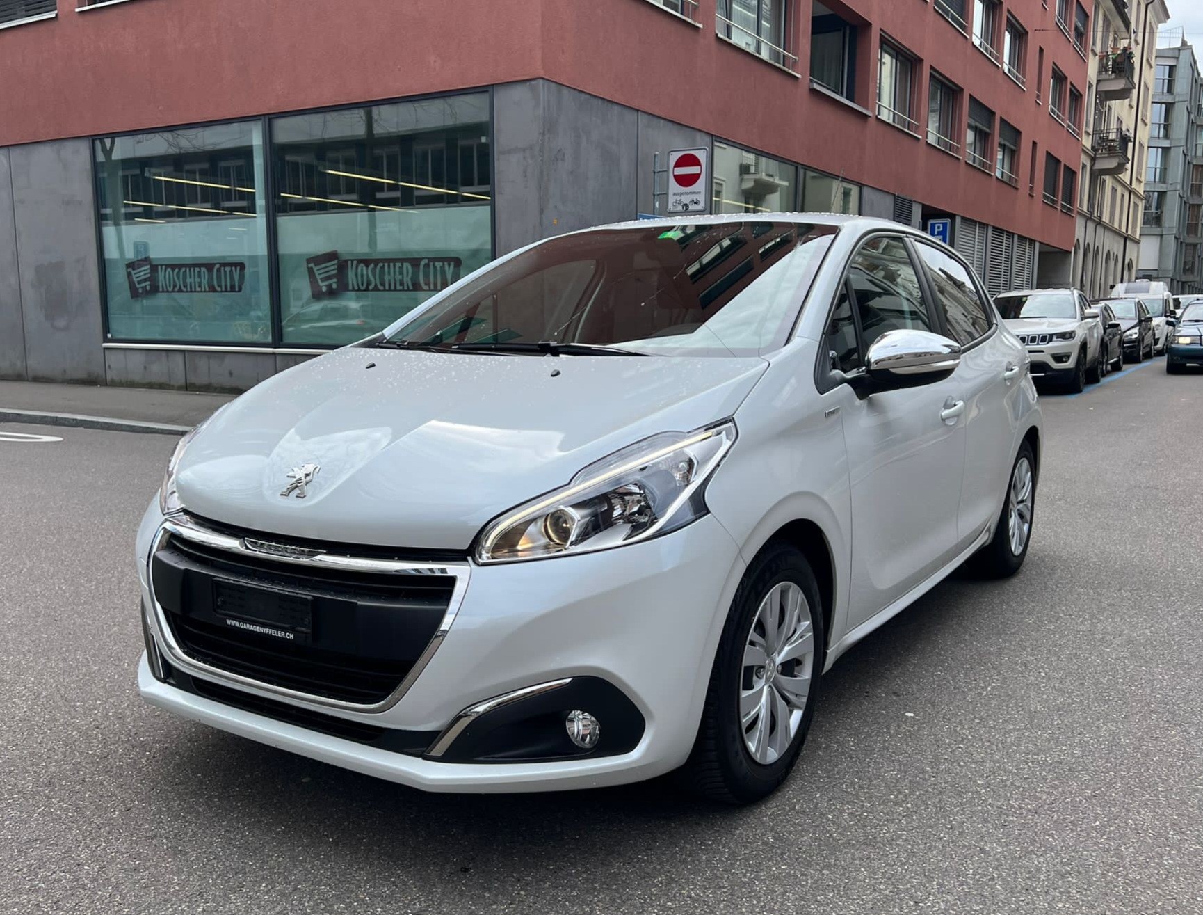 PEUGEOT 208 1.2 PureTech Style