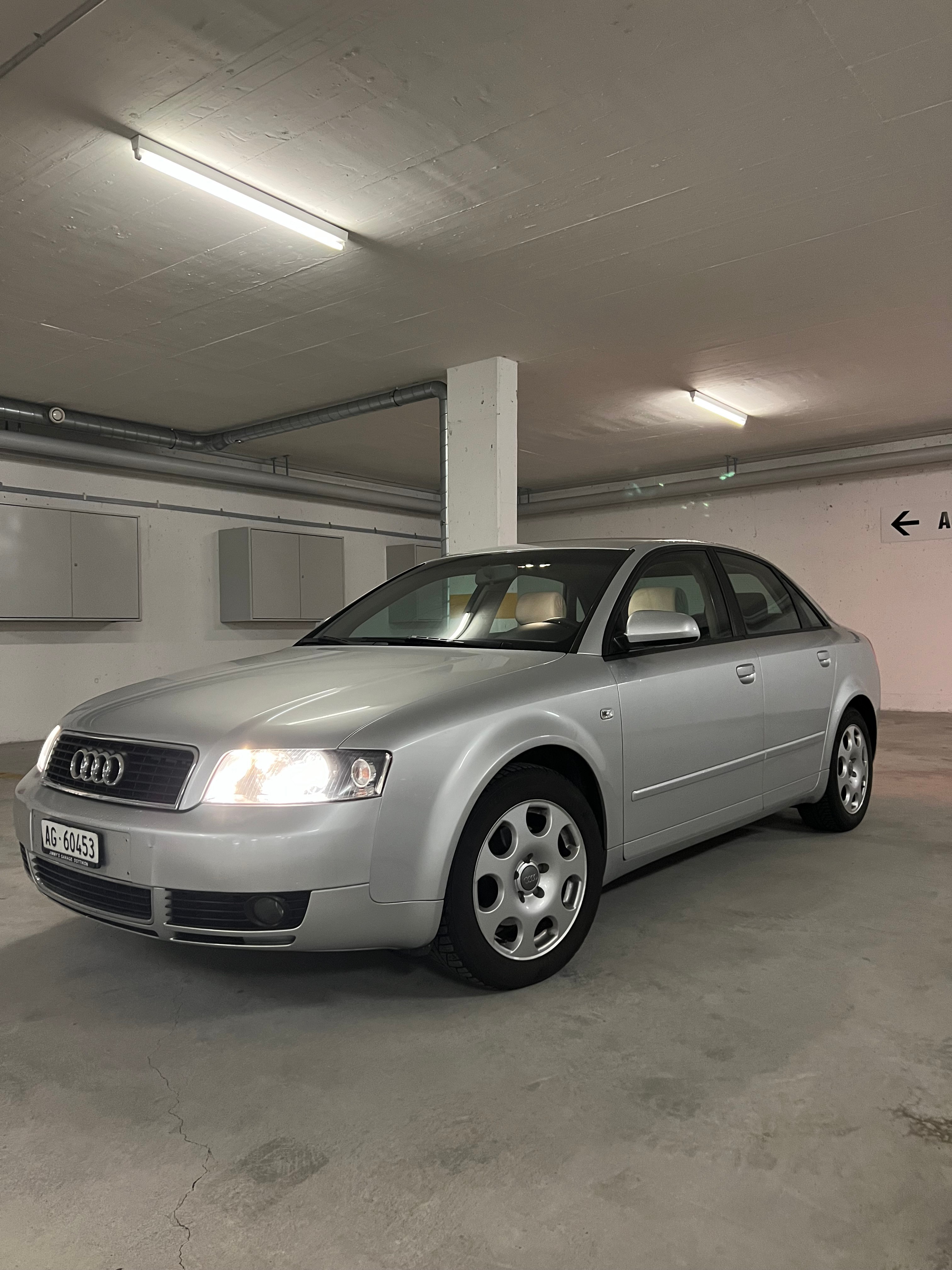 AUDI A4 2.0