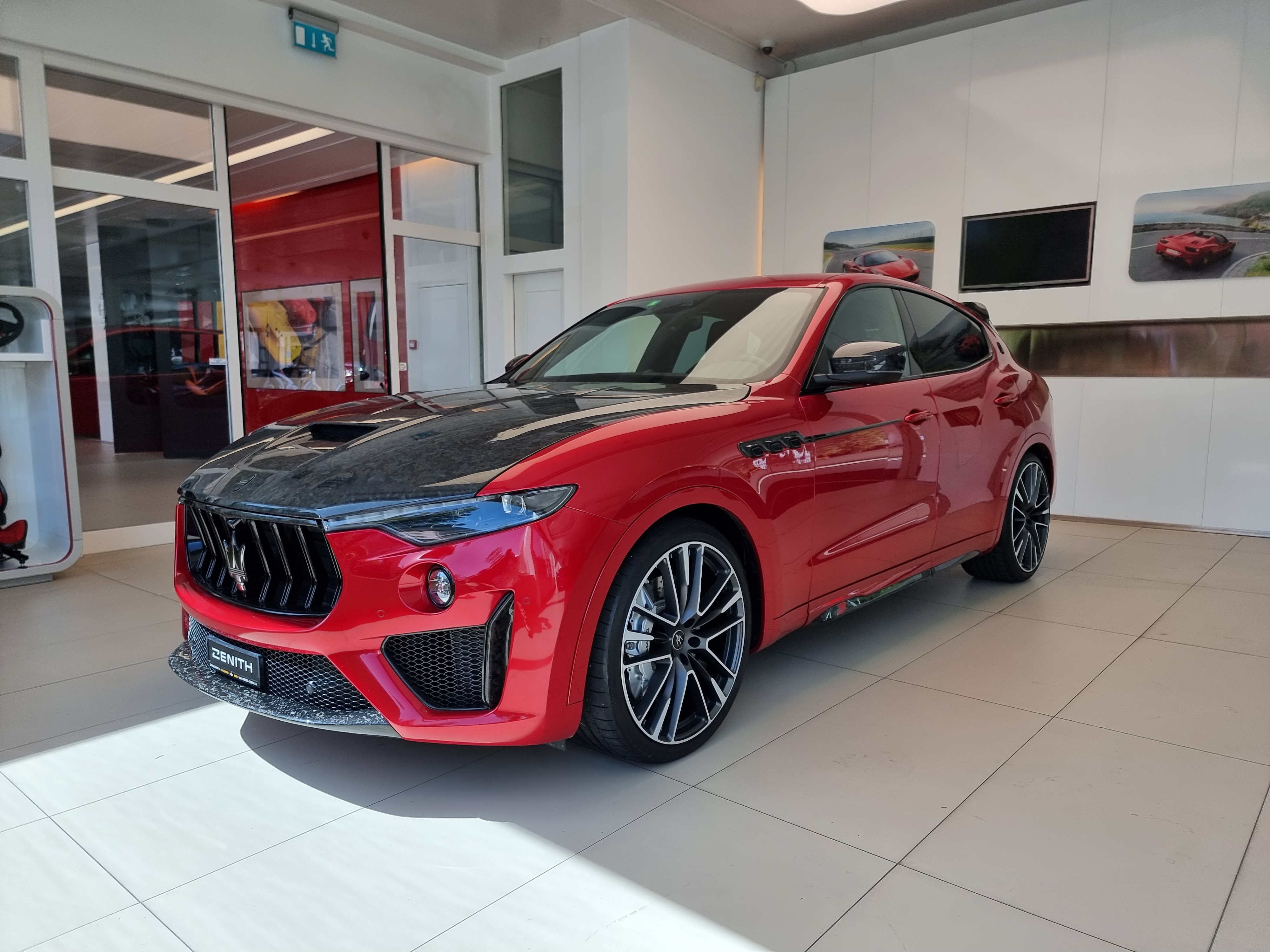 MASERATI Levante 3.8 V8 Trofeo Q4 Automatica /// Mansory