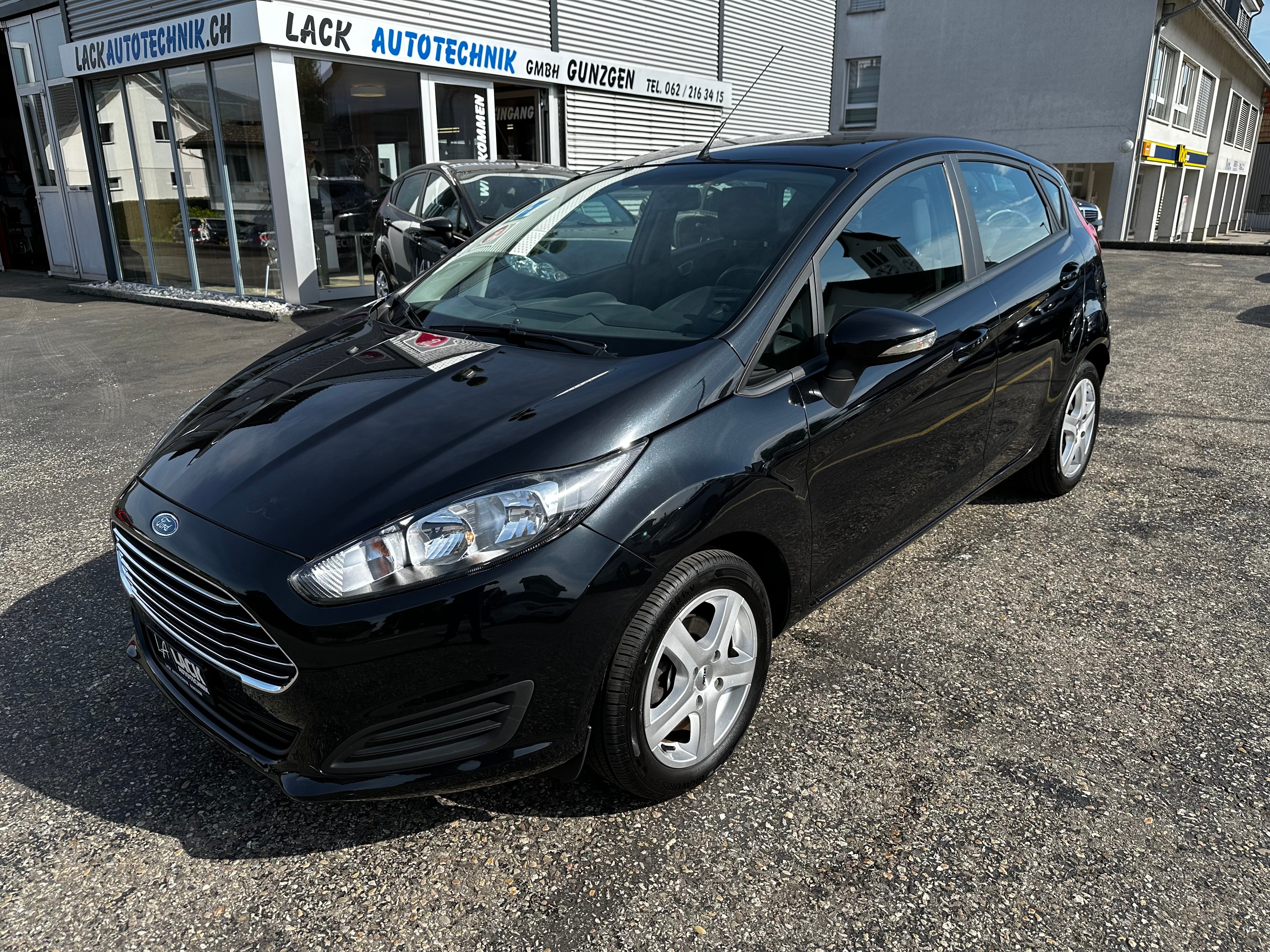 FORD Fiesta 1.0 SCTi Titanium