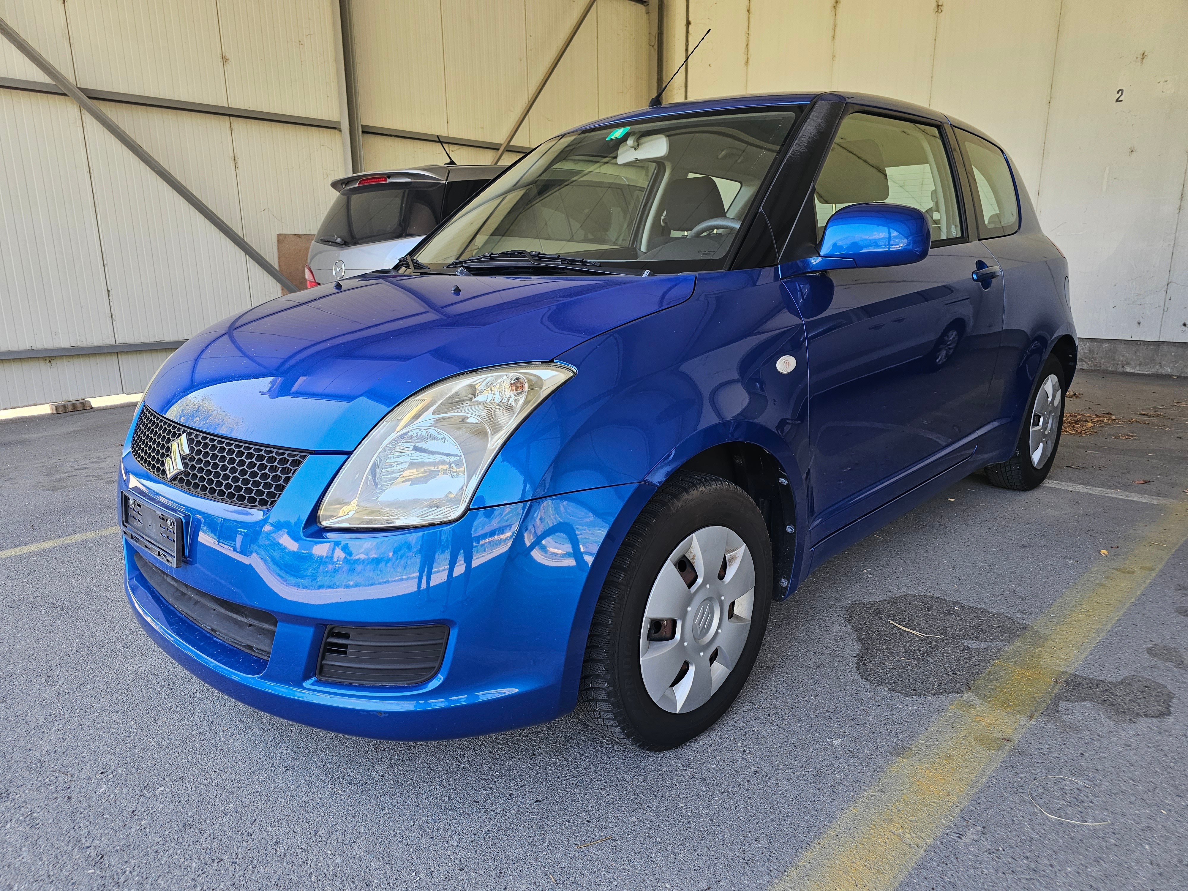 SUZUKI Swift 1.3i 16V GL Top