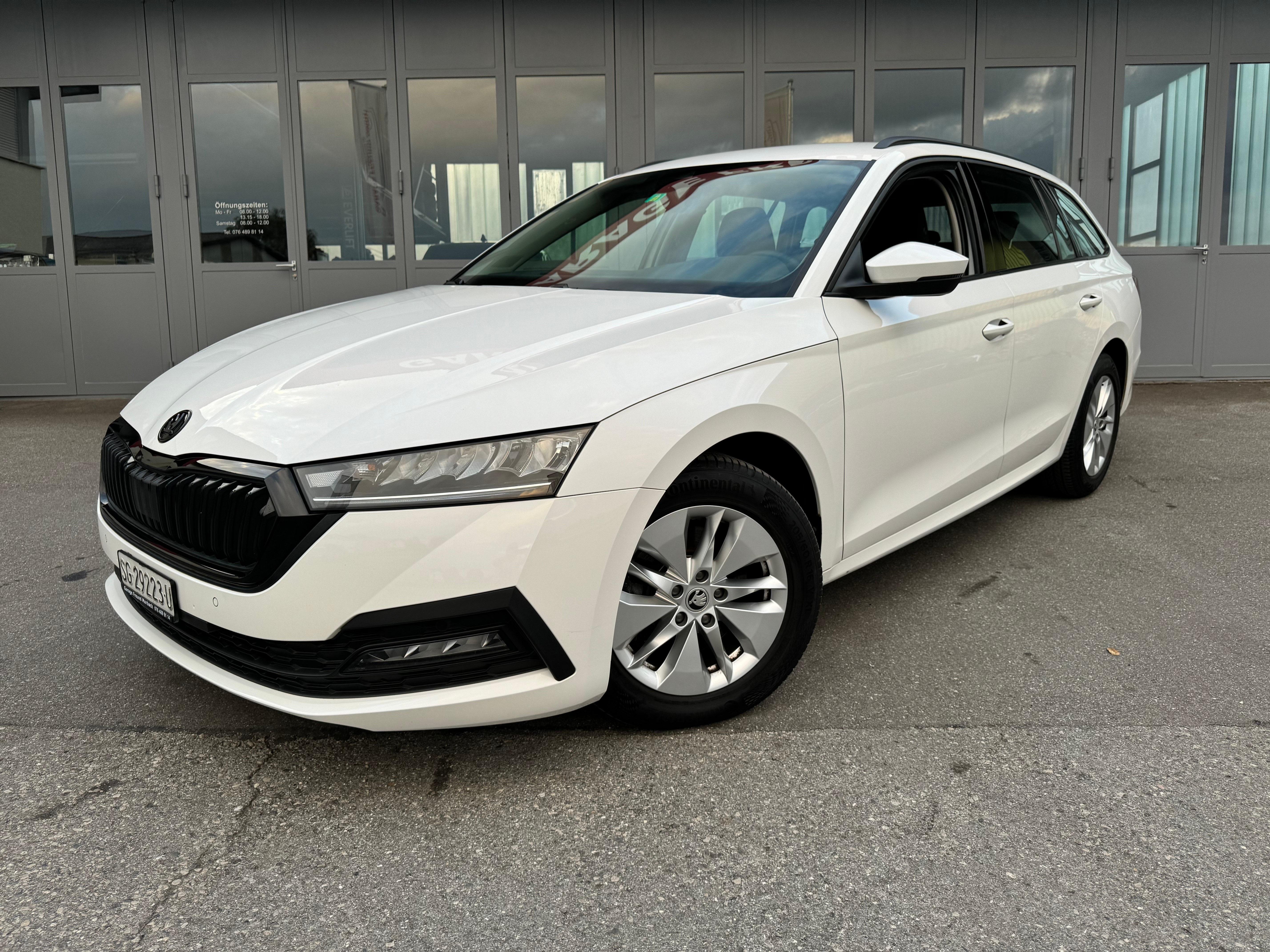 SKODA Octavia Combi 2.0 TDI DSG SportLine 4x4