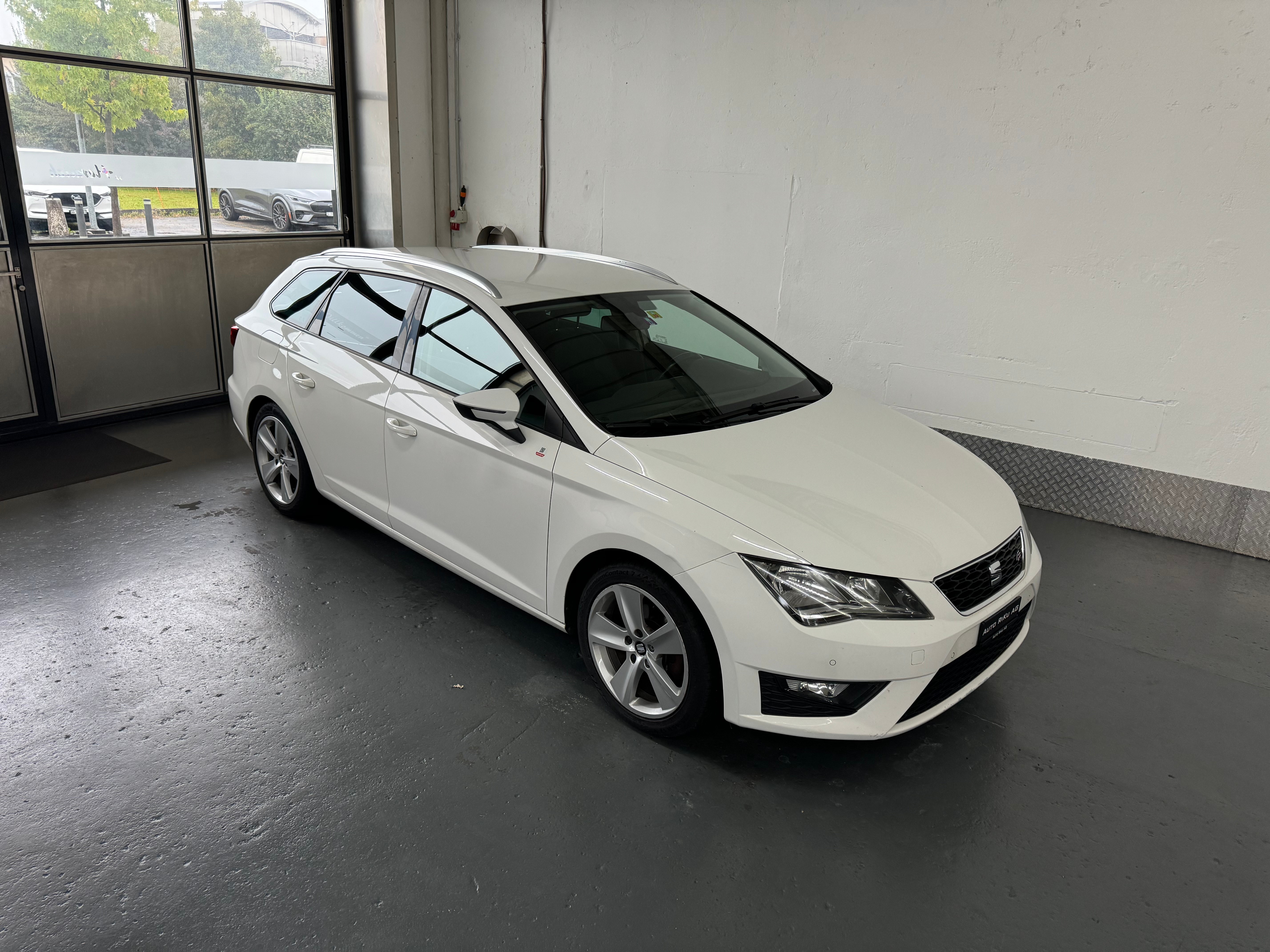 SEAT Leon ST 2.0 TDI FR Line 4Drive