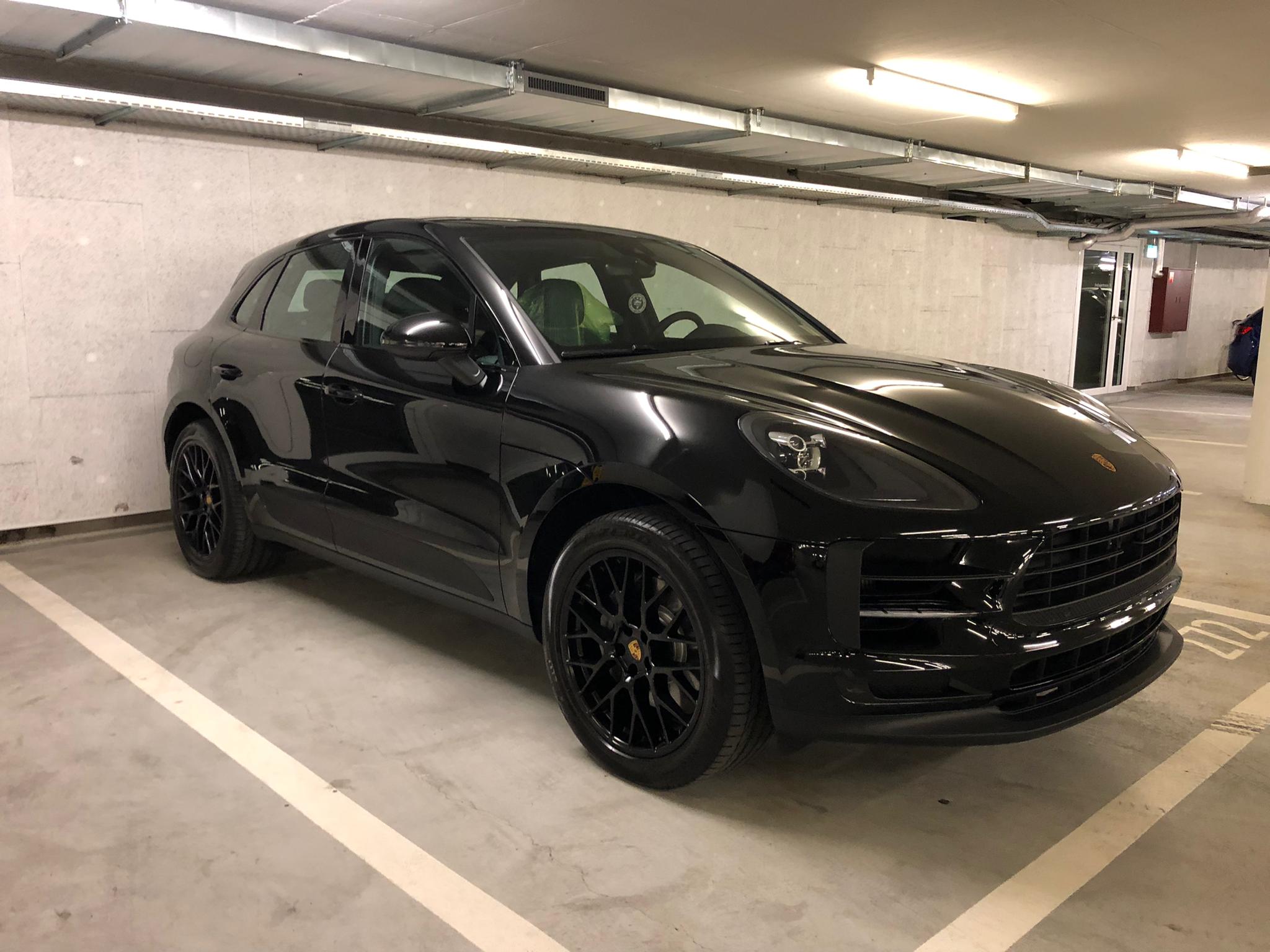 PORSCHE Macan S PDK