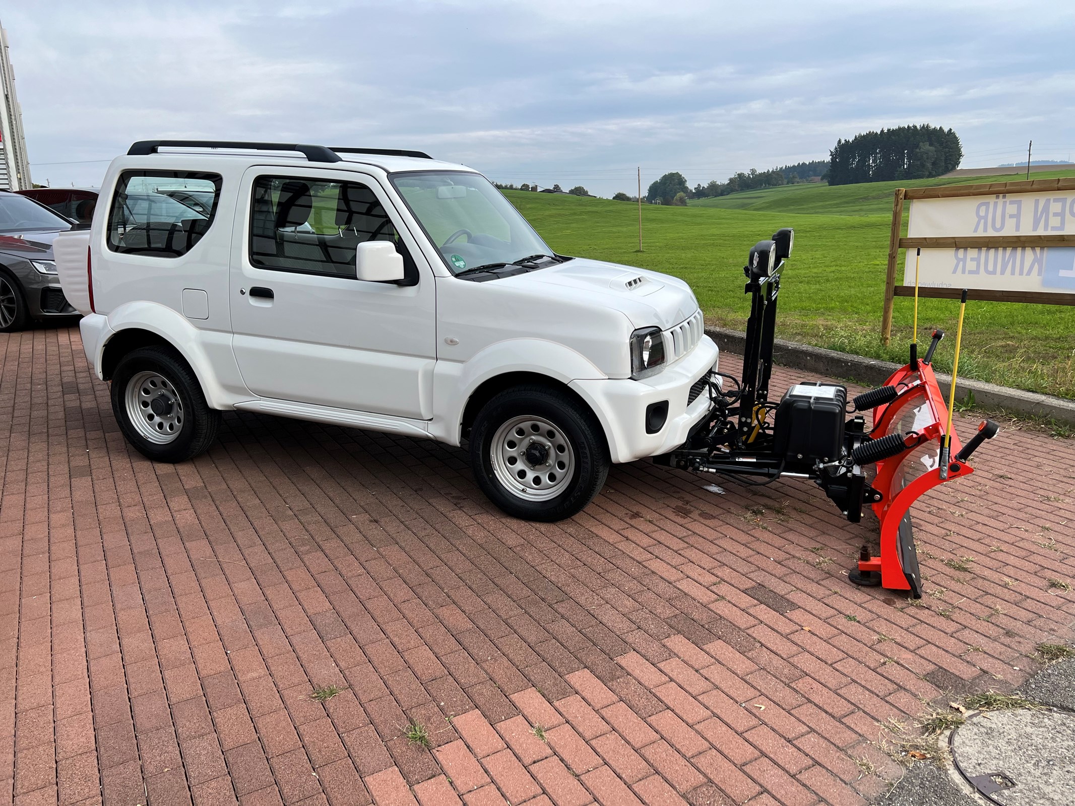 SUZUKI Jimny 1.3 16V Winterdienstfahrzeug Compact Top Automatic