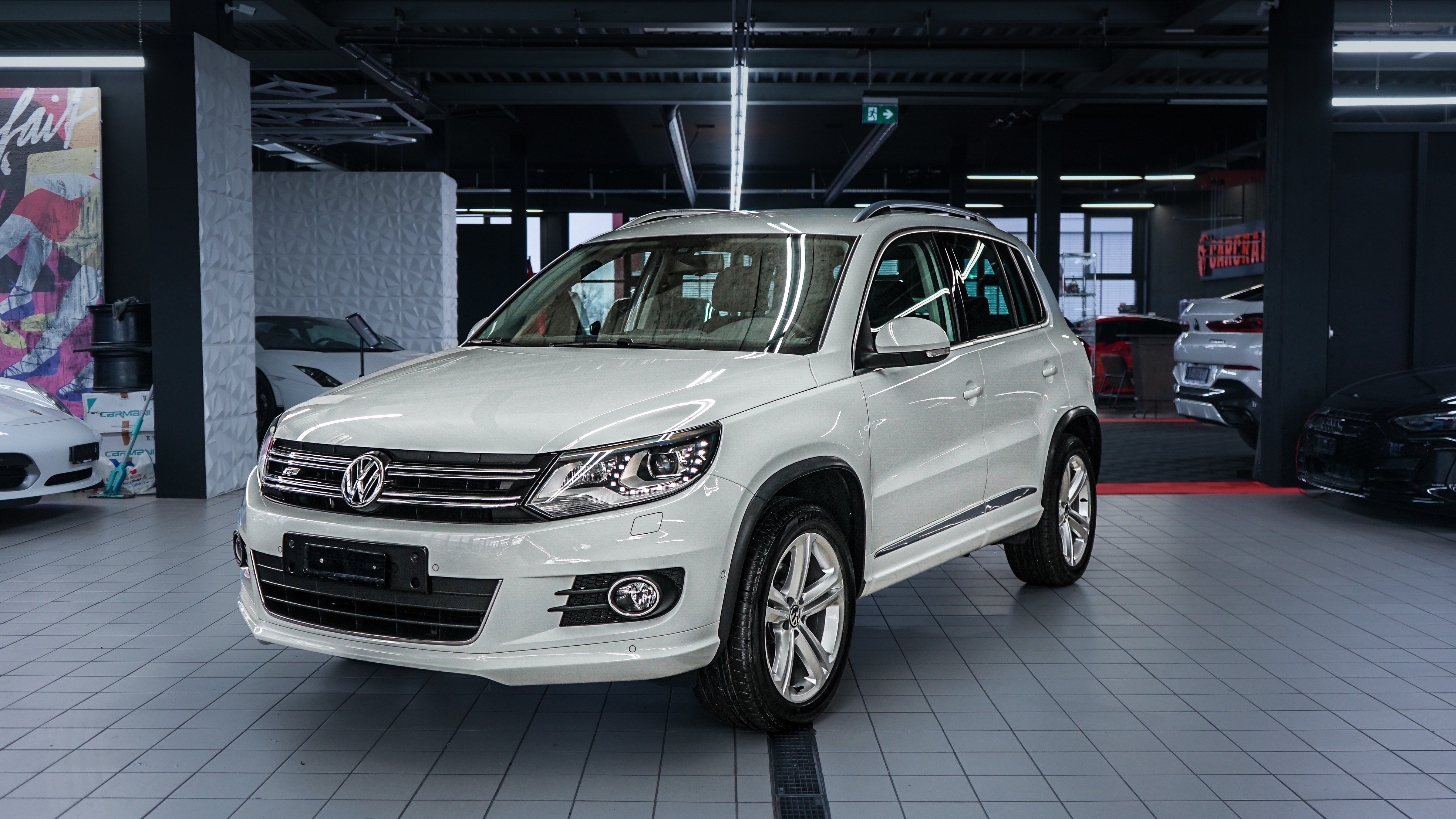 VW Tiguan 2.0 TDI BMT R-Line Design 4Motion DSG