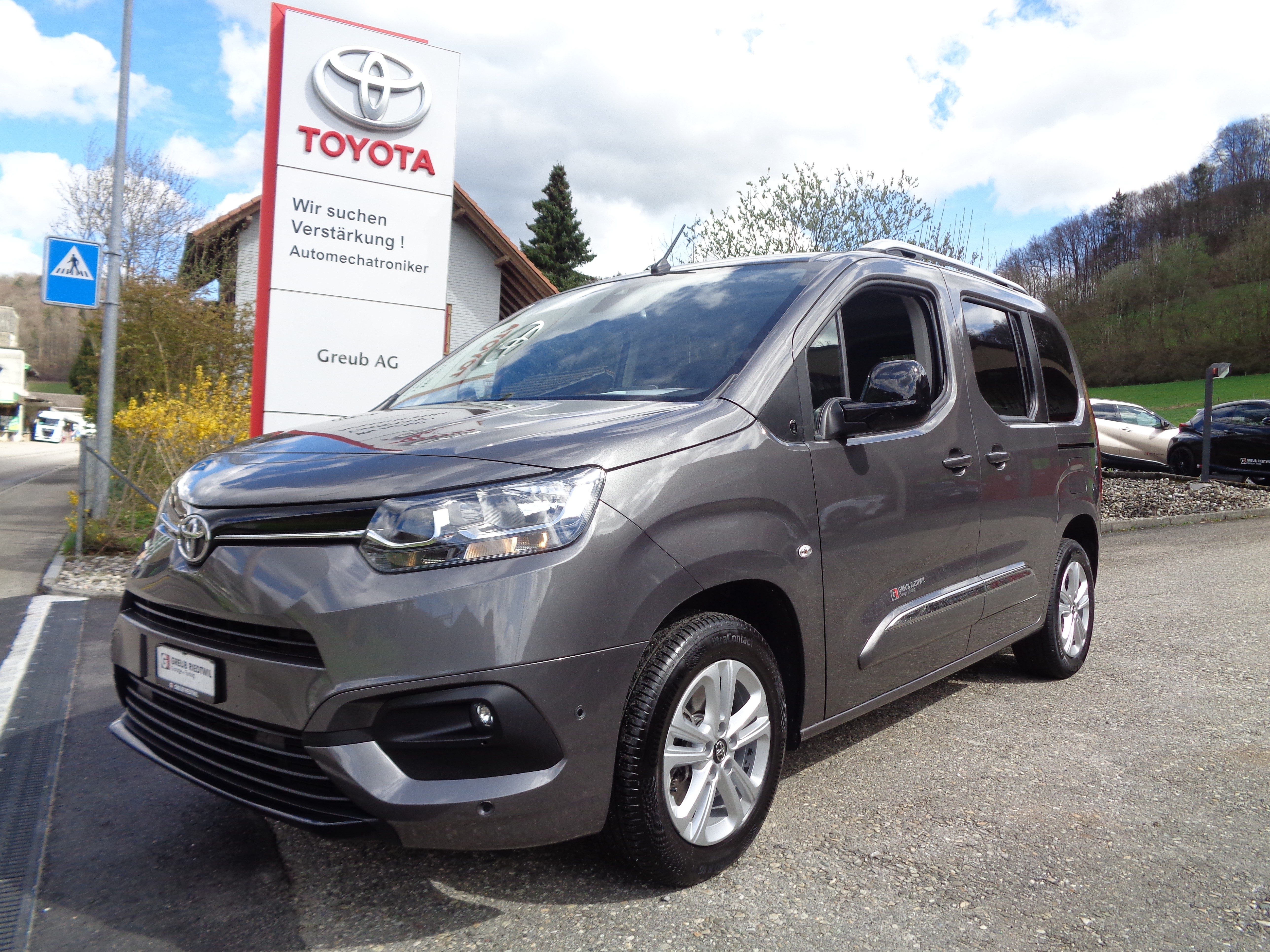 TOYOTA Proace City Verso 1.2 Trend Medium Automatik