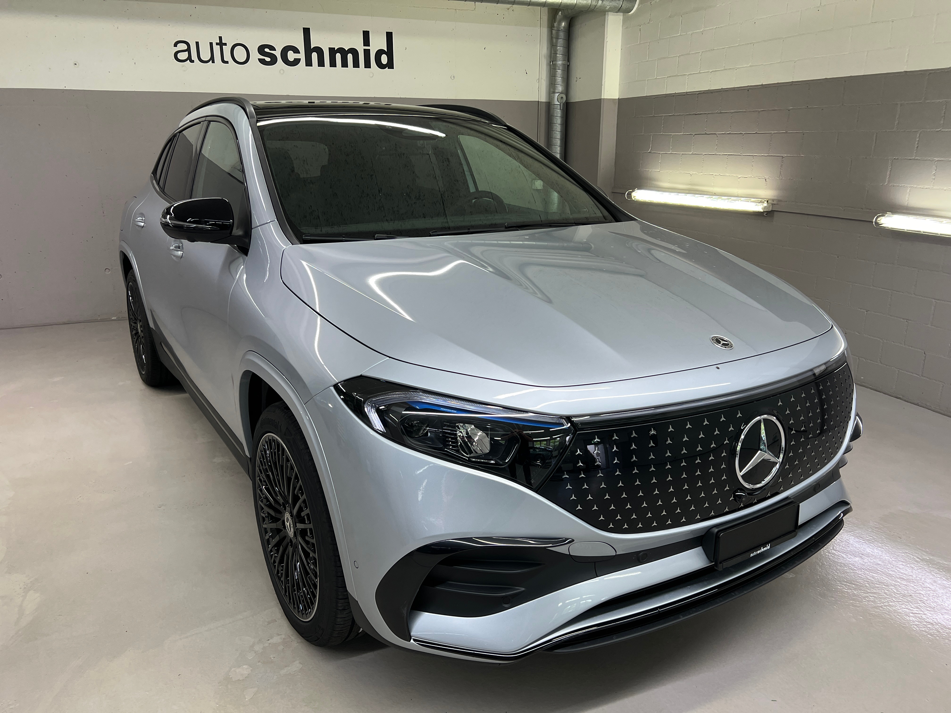 MERCEDES-BENZ EQA 350 4MATIC Swiss Star