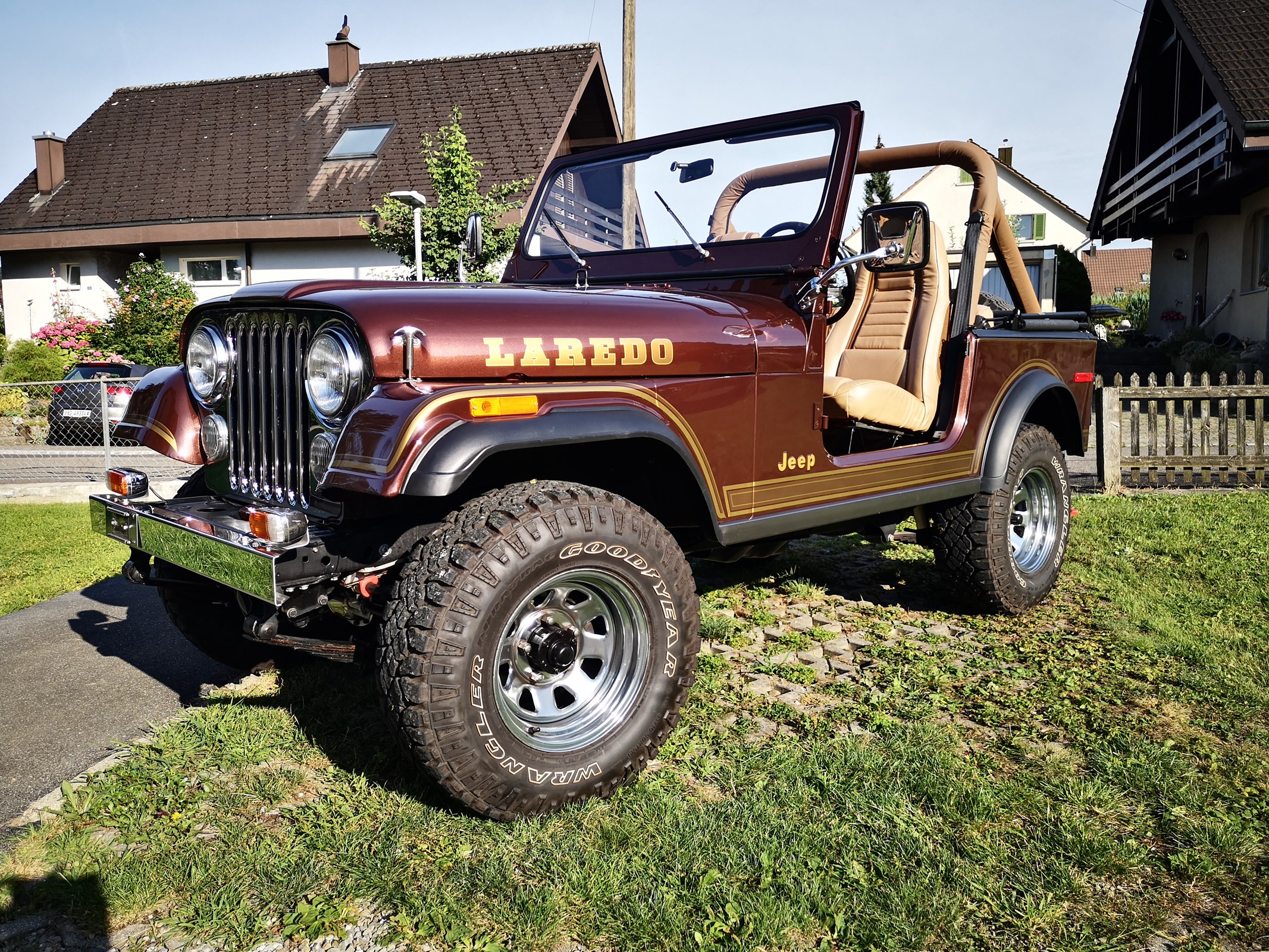 JEEP CJ-7 Laredo