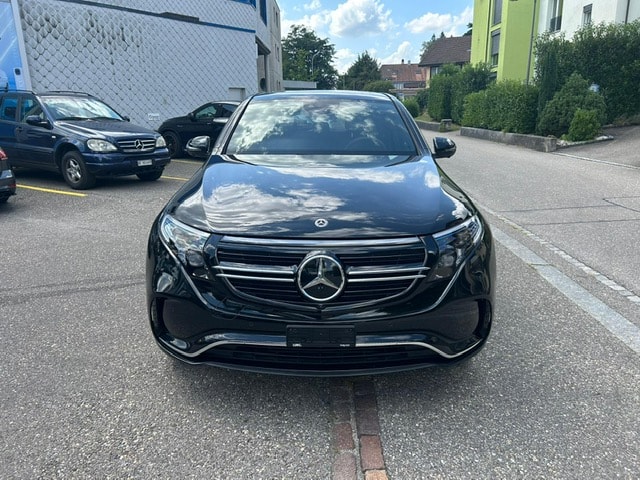 MERCEDES-BENZ EQC 400 AMG Line 4Matic EQ Star Neupreis: CHF 105'000.-