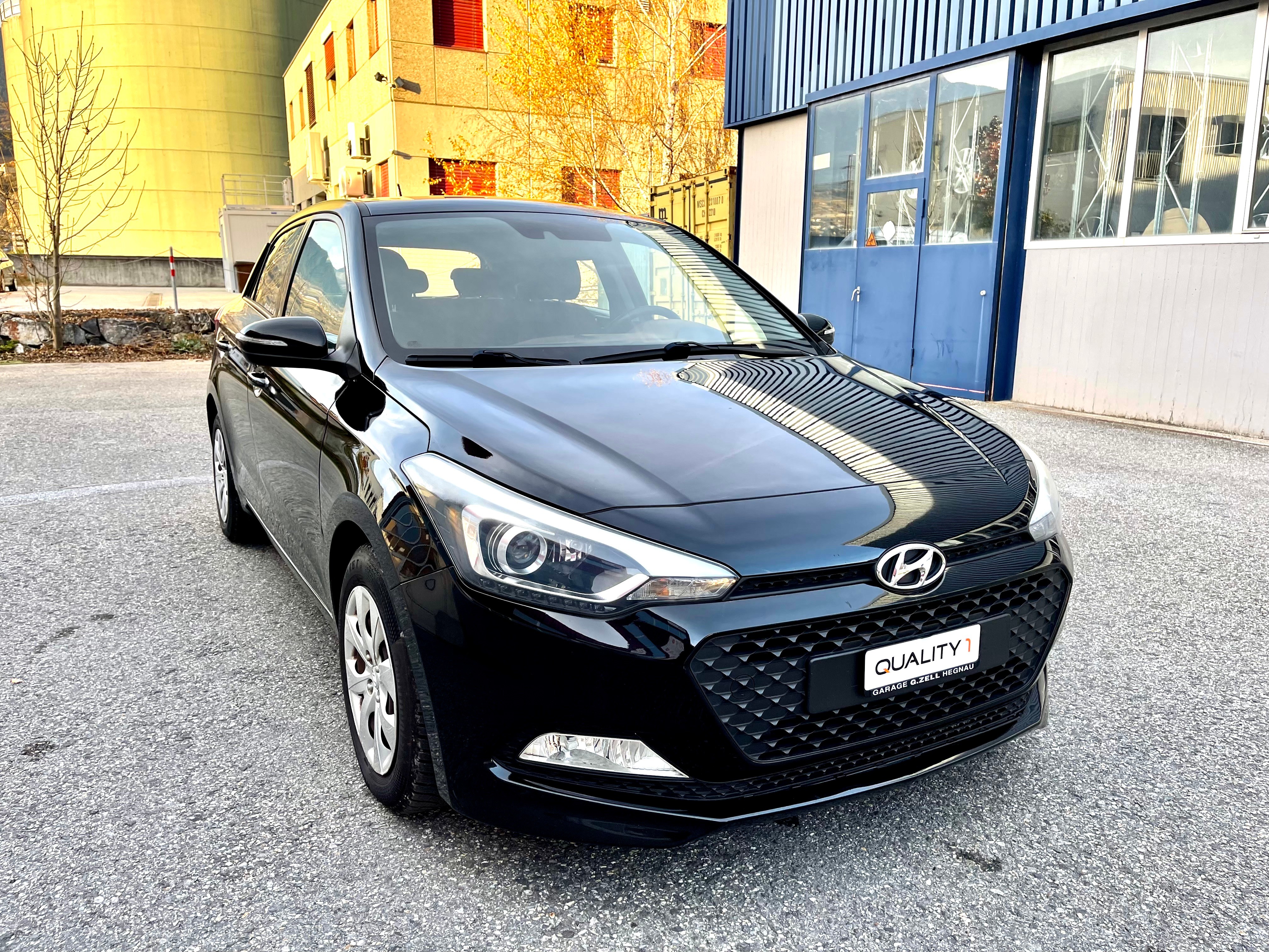 HYUNDAI i20 1.0 T-GDi Amplia