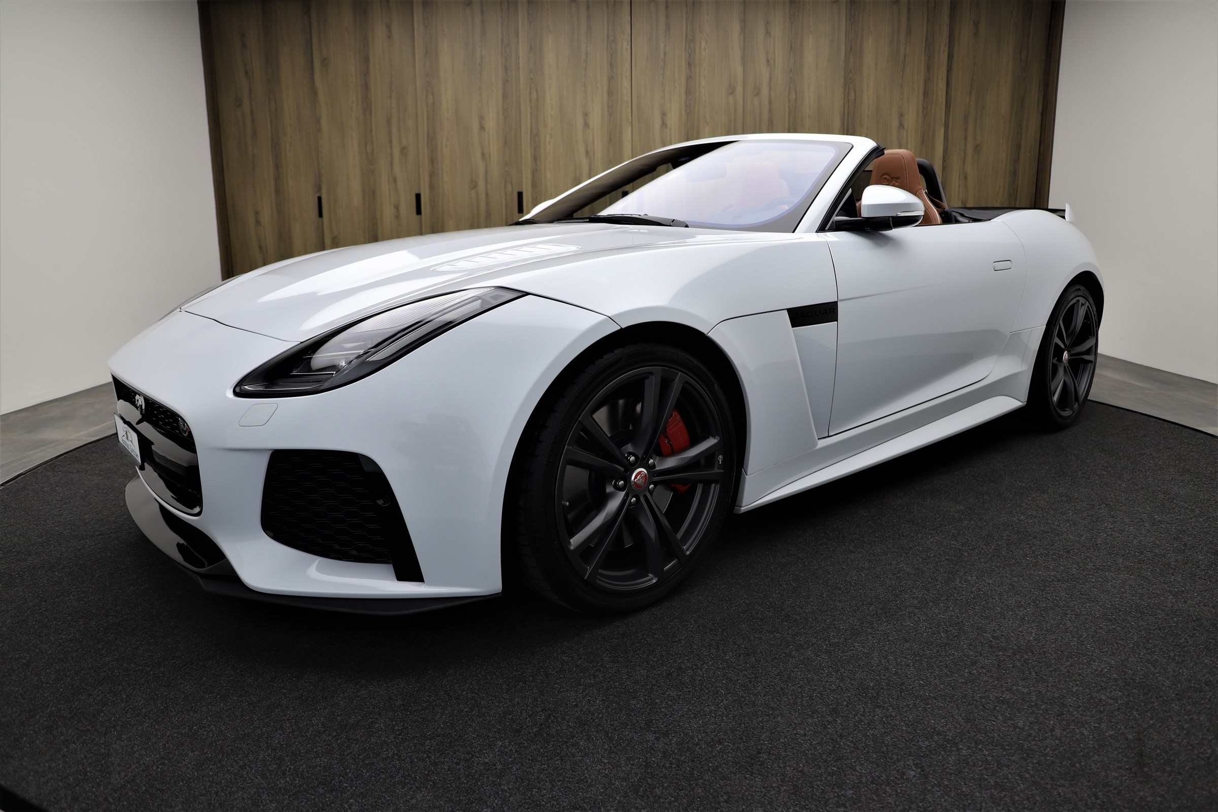 JAGUAR F-Type Convertible 5.0 V8 SVR AWD Automatik