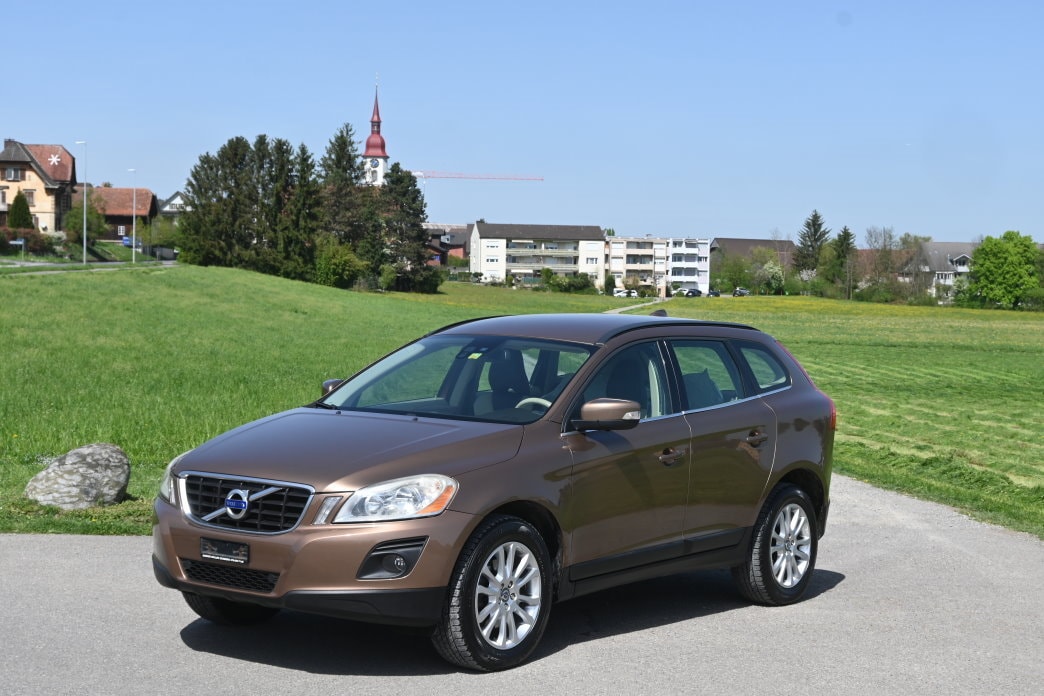 VOLVO XC60 D5 AWD Momentum