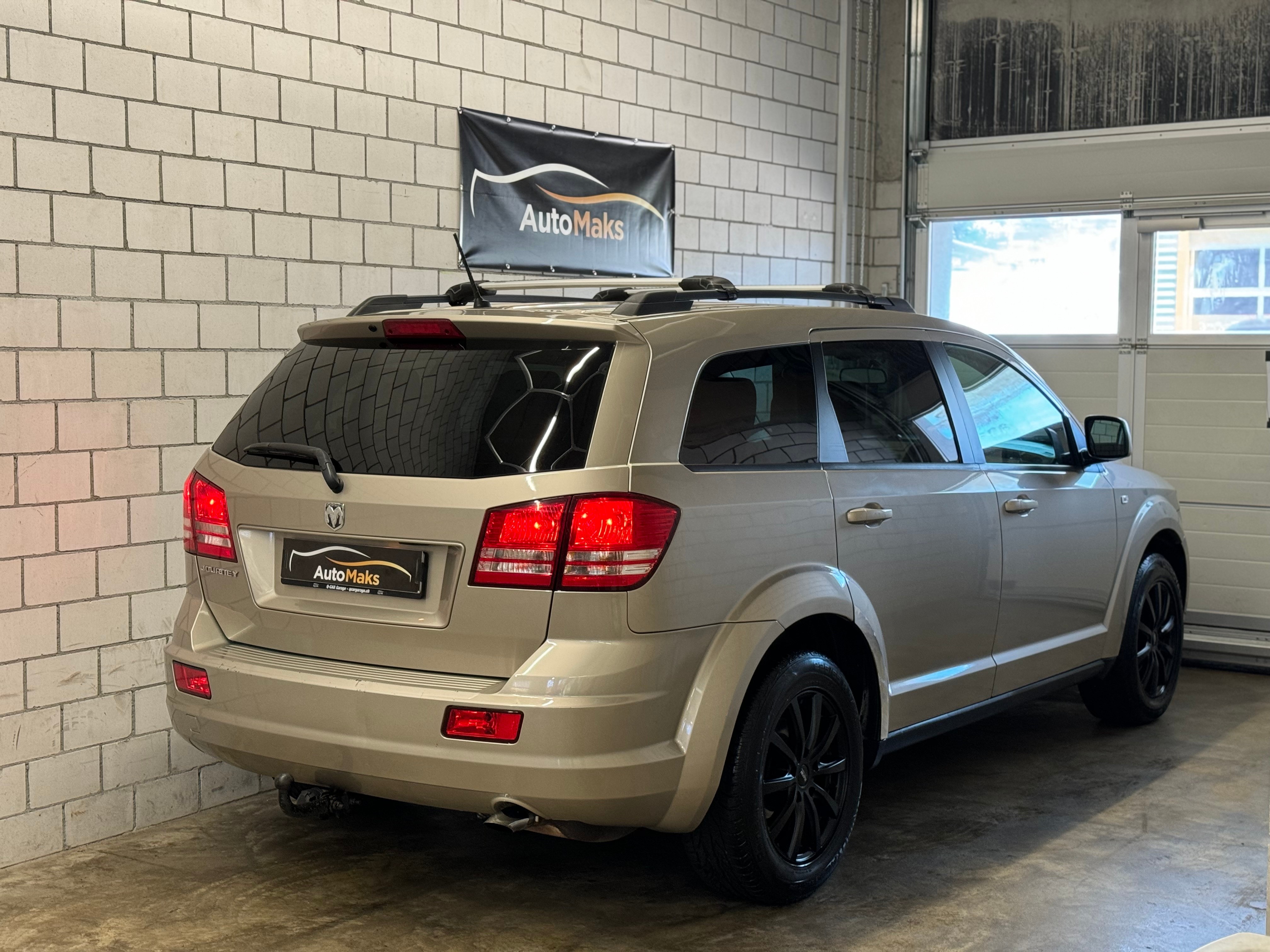 DODGE Journey 2.4 SXT