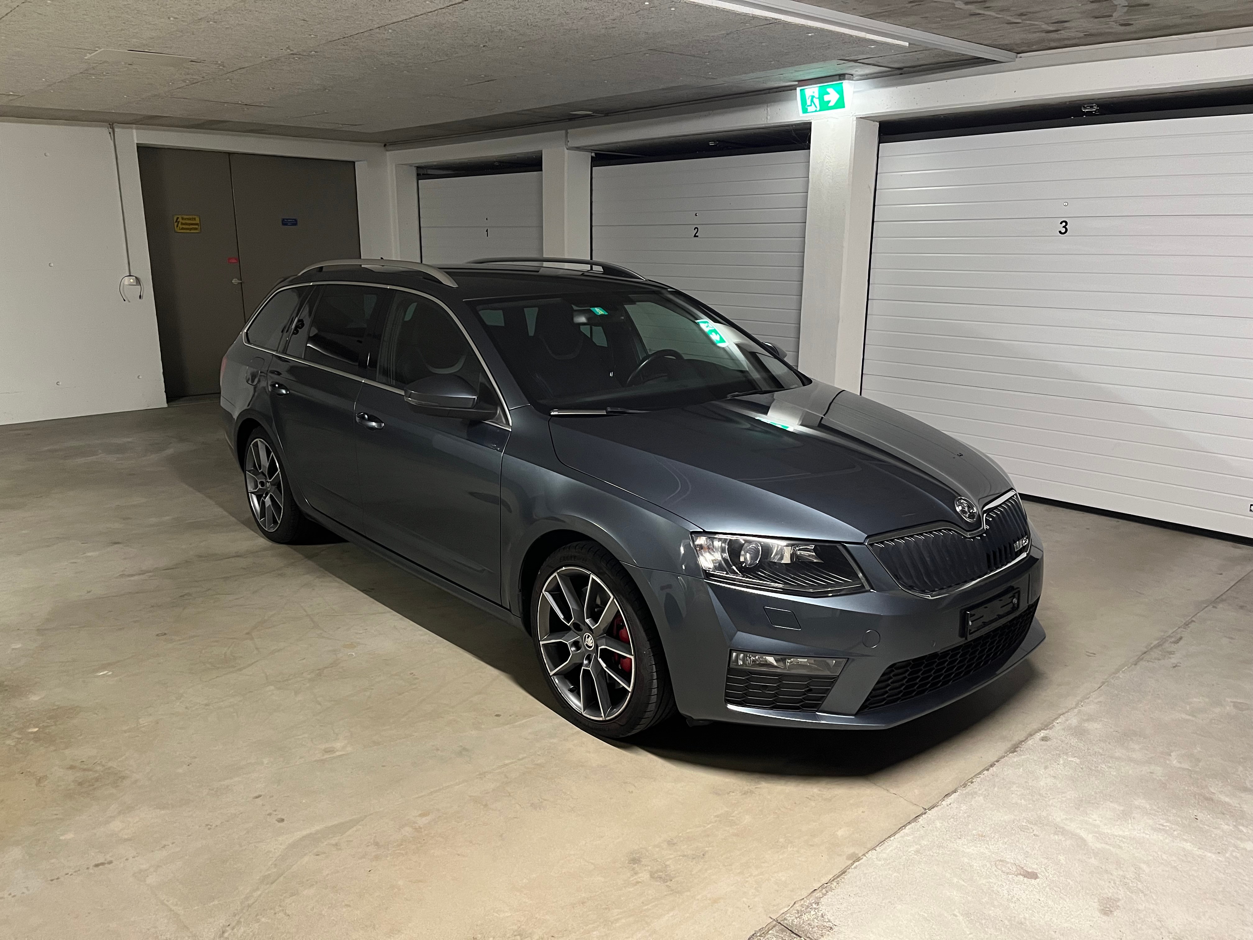 SKODA Octavia Combi 2.0 TDI RS DSG