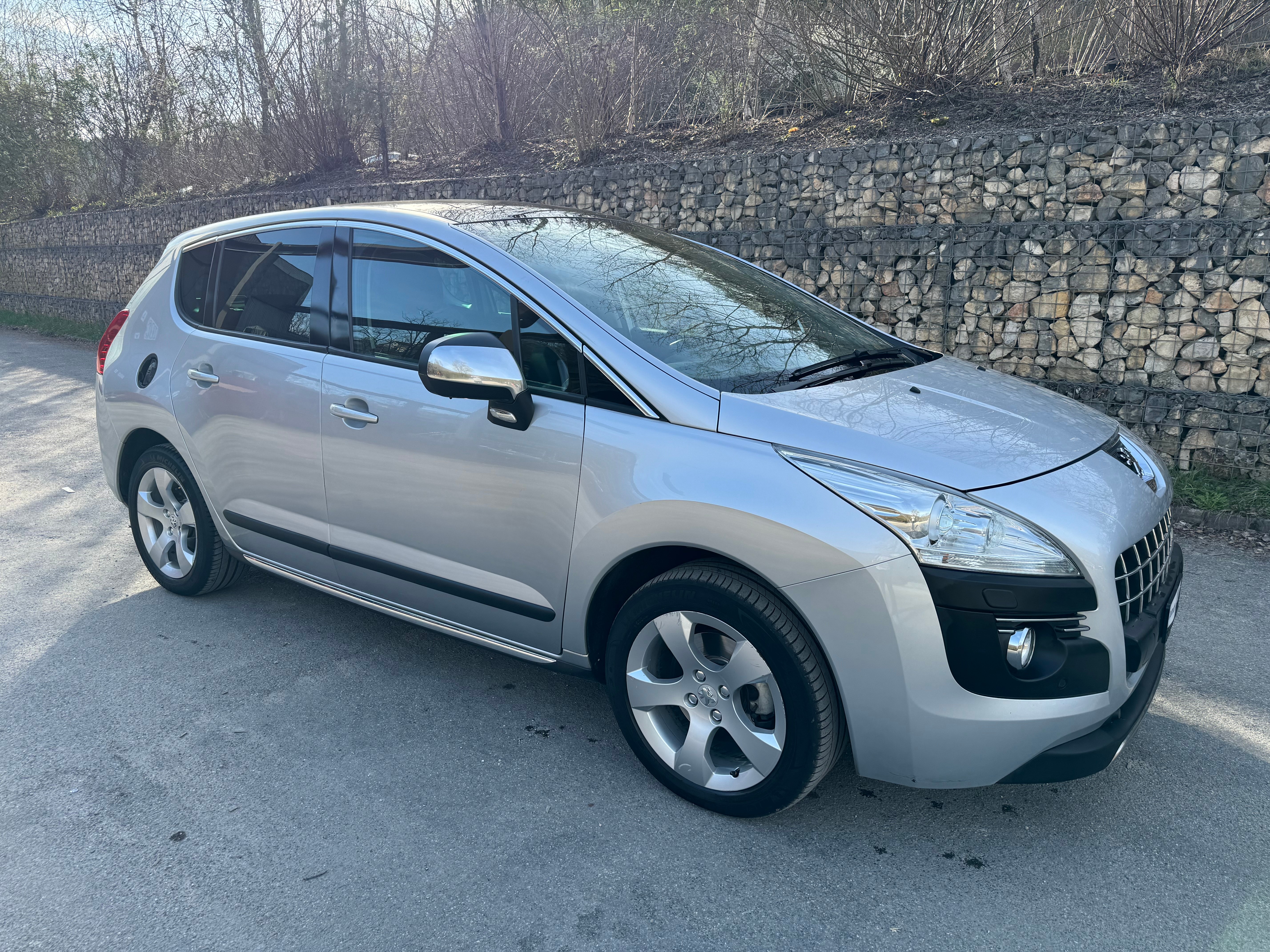 PEUGEOT 3008 1.6 16V T Sport Pack Tiptronic