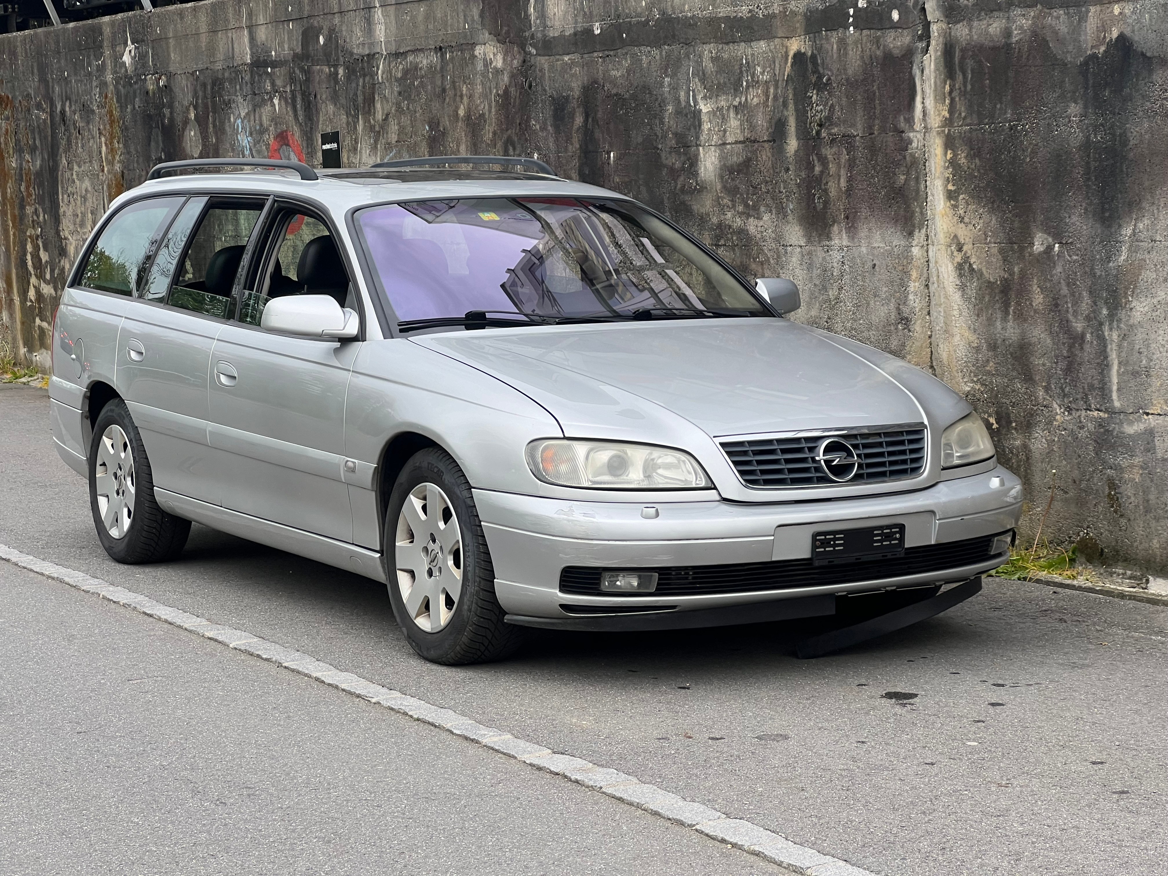 OPEL Omega 3.2i V6 Executive