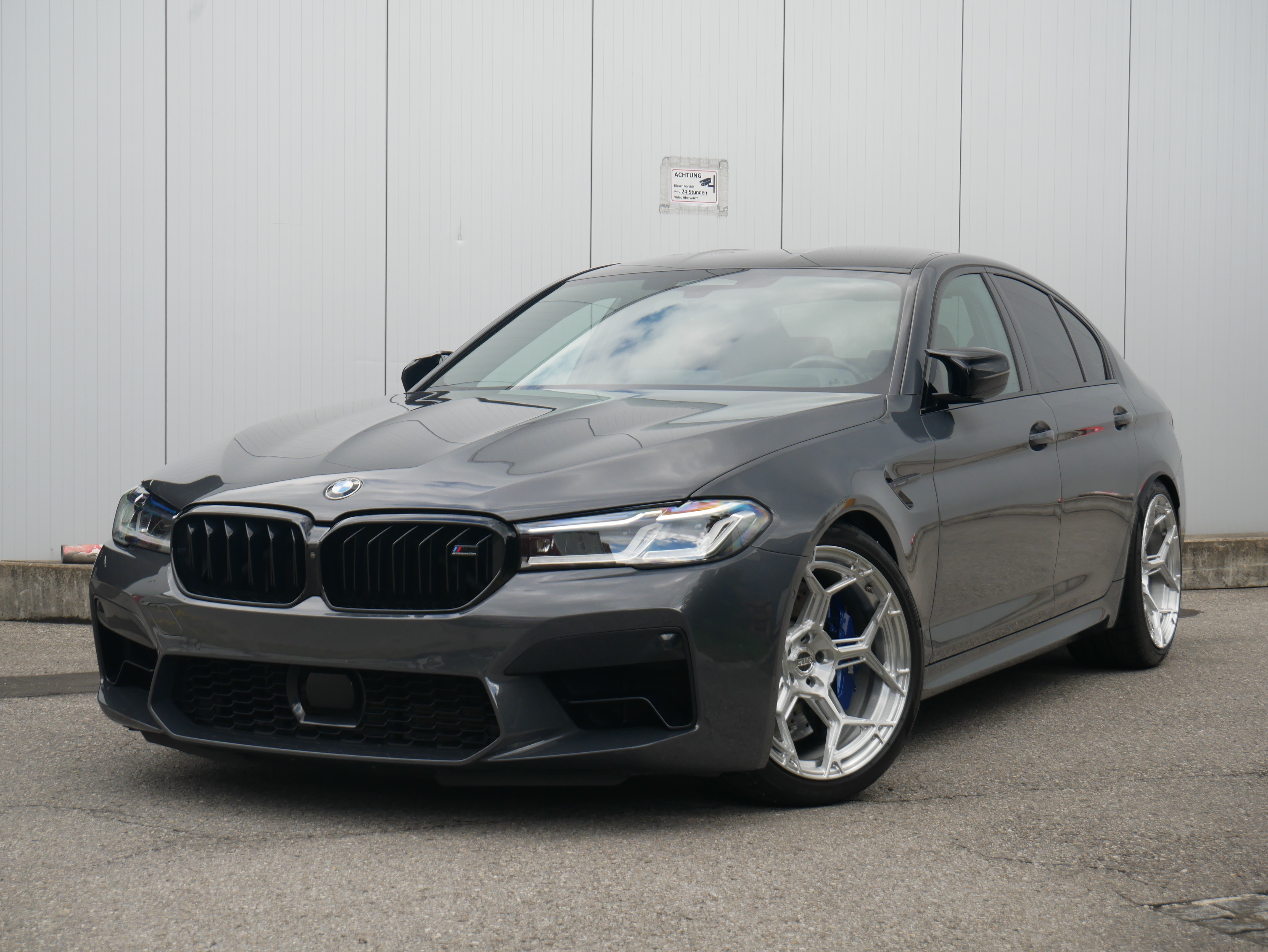 BMW M5 xDrive Competition Drivelogic