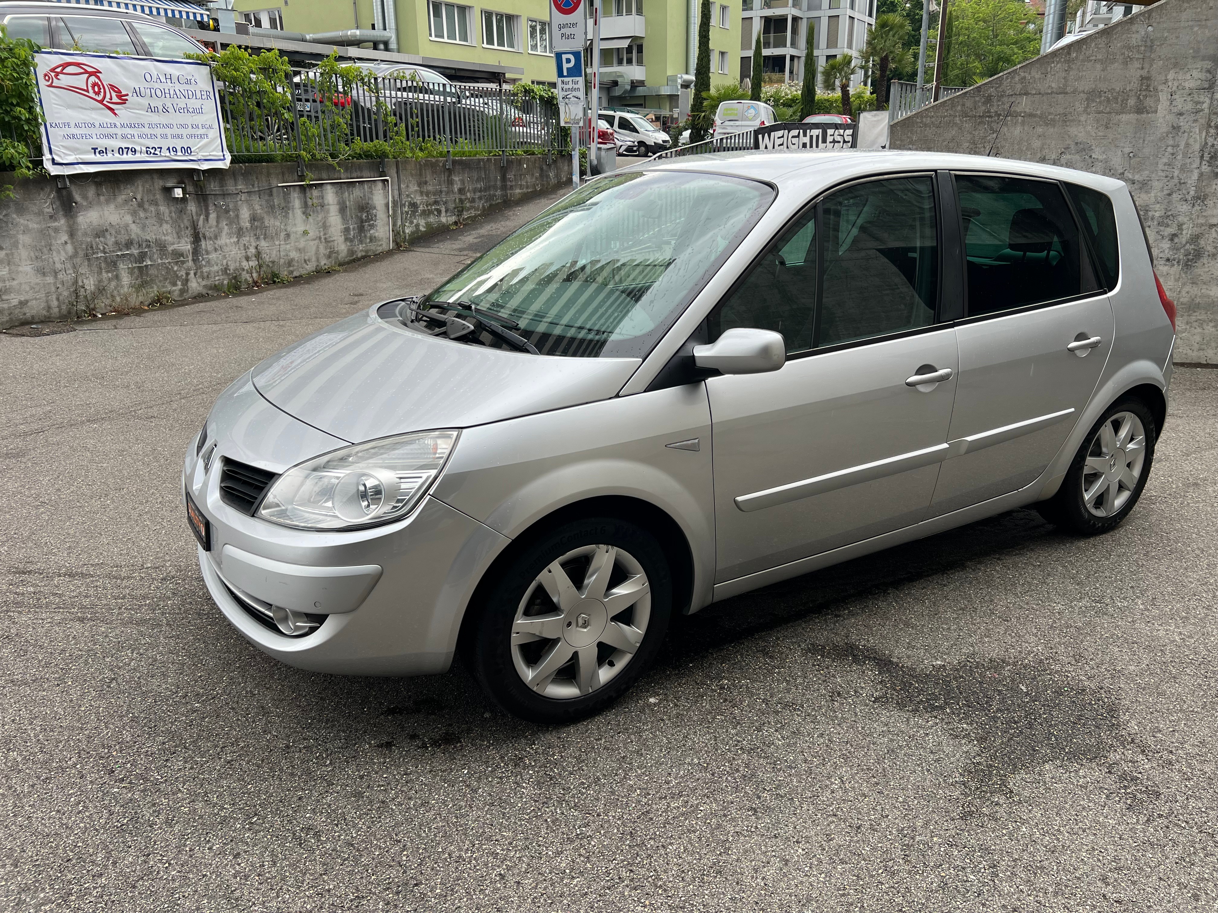 RENAULT Scénic 2.0 16V Privilège