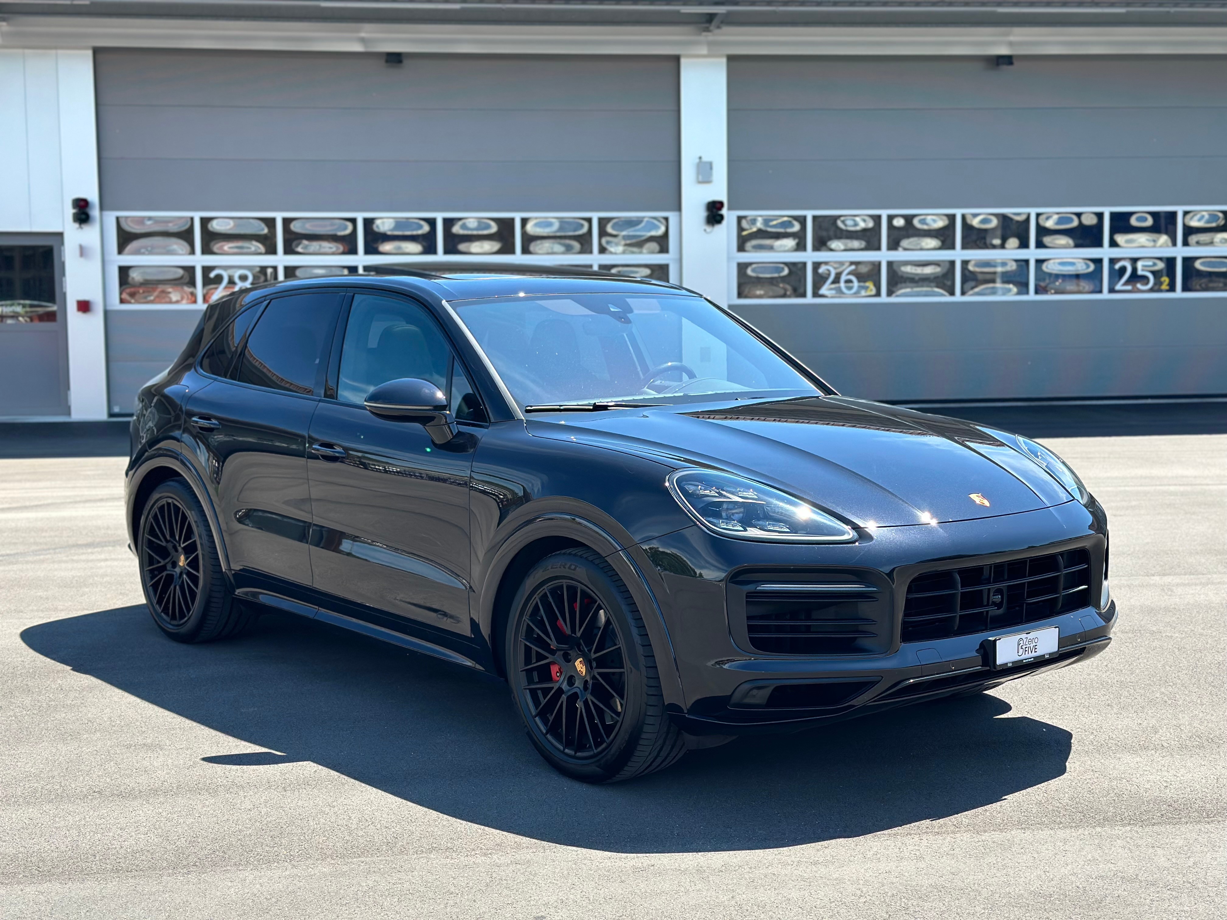 PORSCHE Cayenne GTS