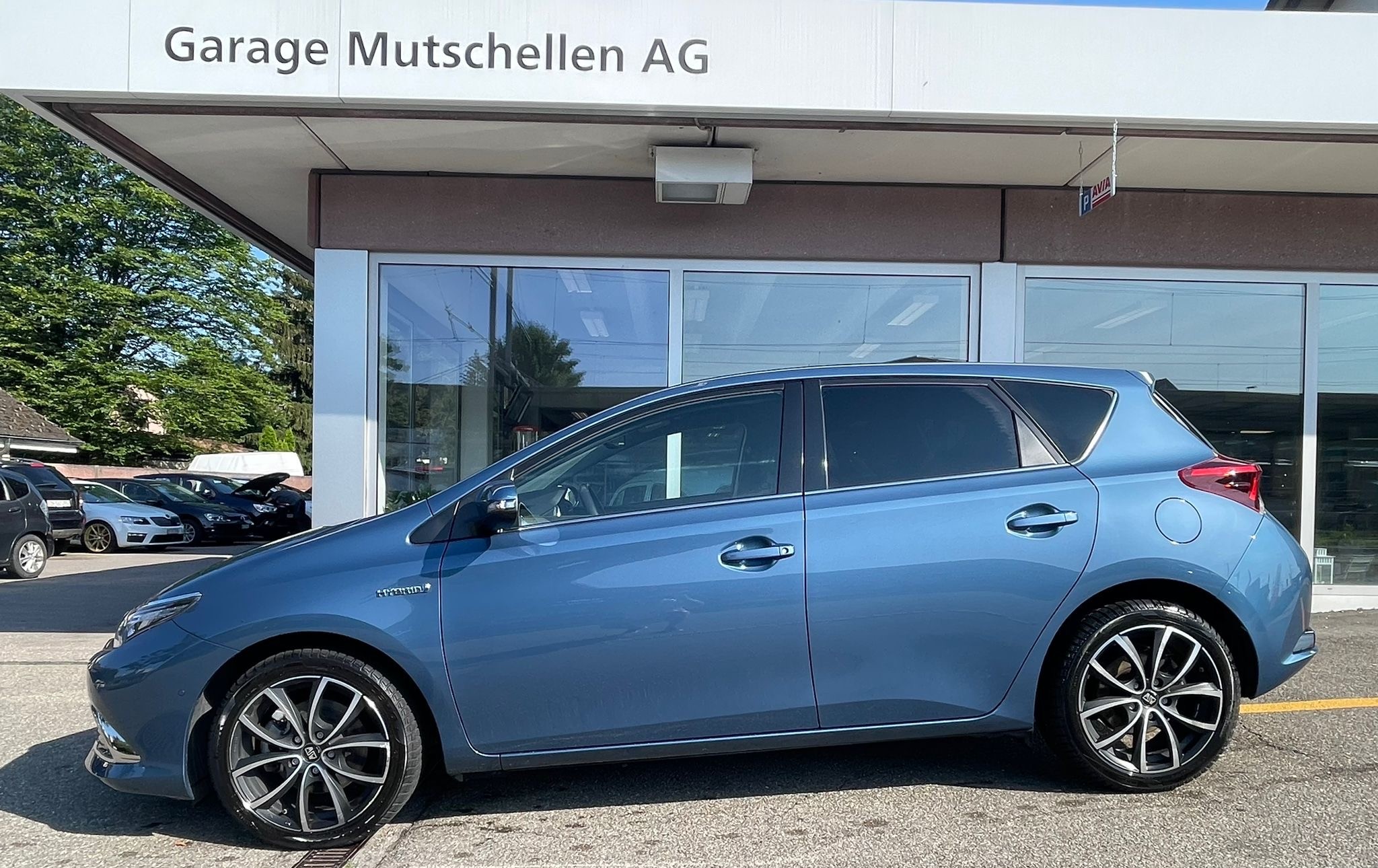 TOYOTA Auris 1.8 HSD Teuerste Version Premium e-CVT Ledersitze Energieetikette:A