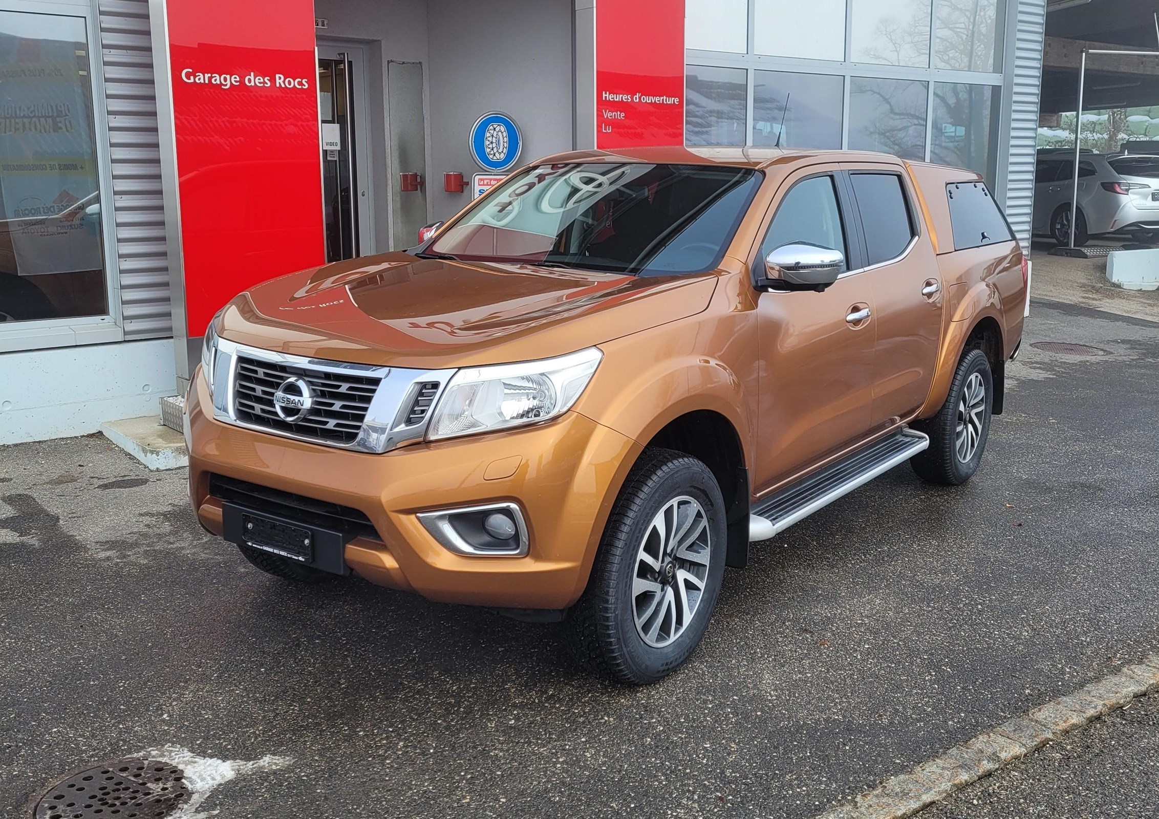 NISSAN Navara 2.3 dCi Double Cab Tekna