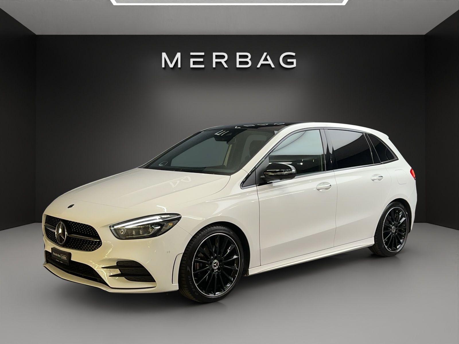 MERCEDES-BENZ B 200 AMG Line