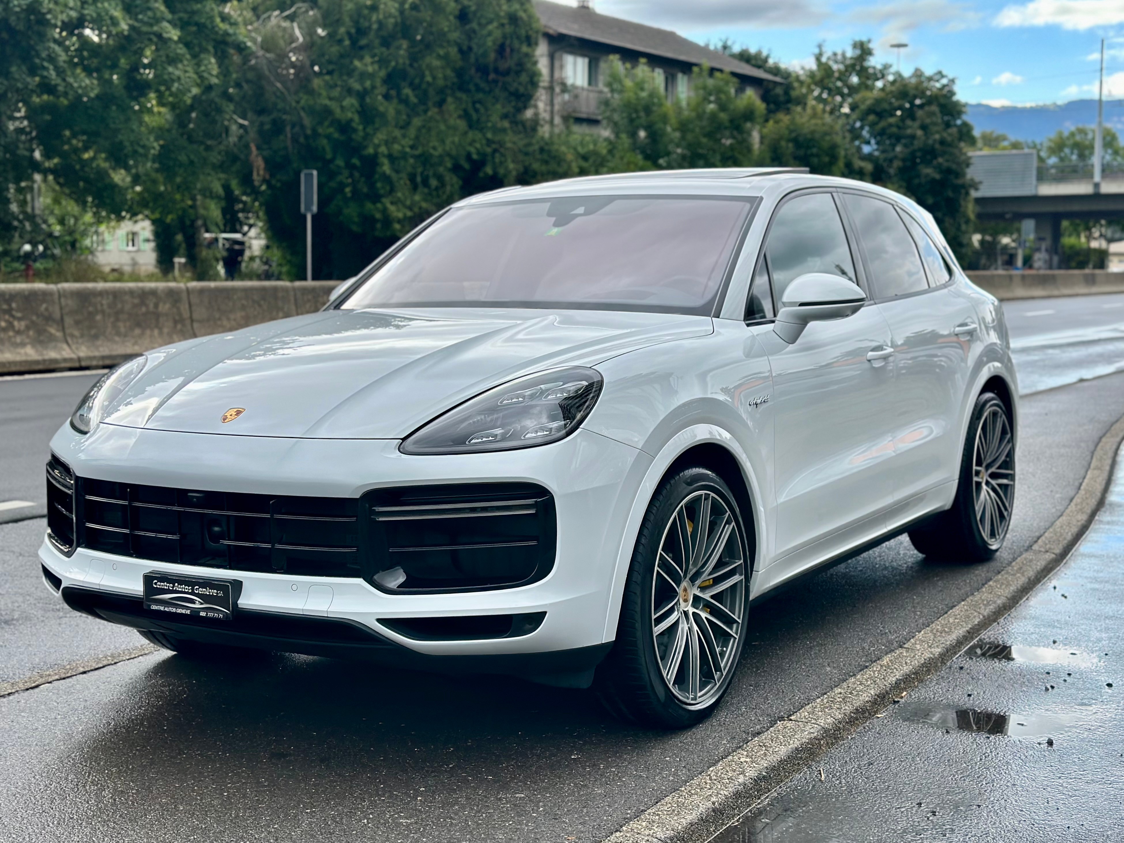 PORSCHE Cayenne Turbo S E-Hybrid