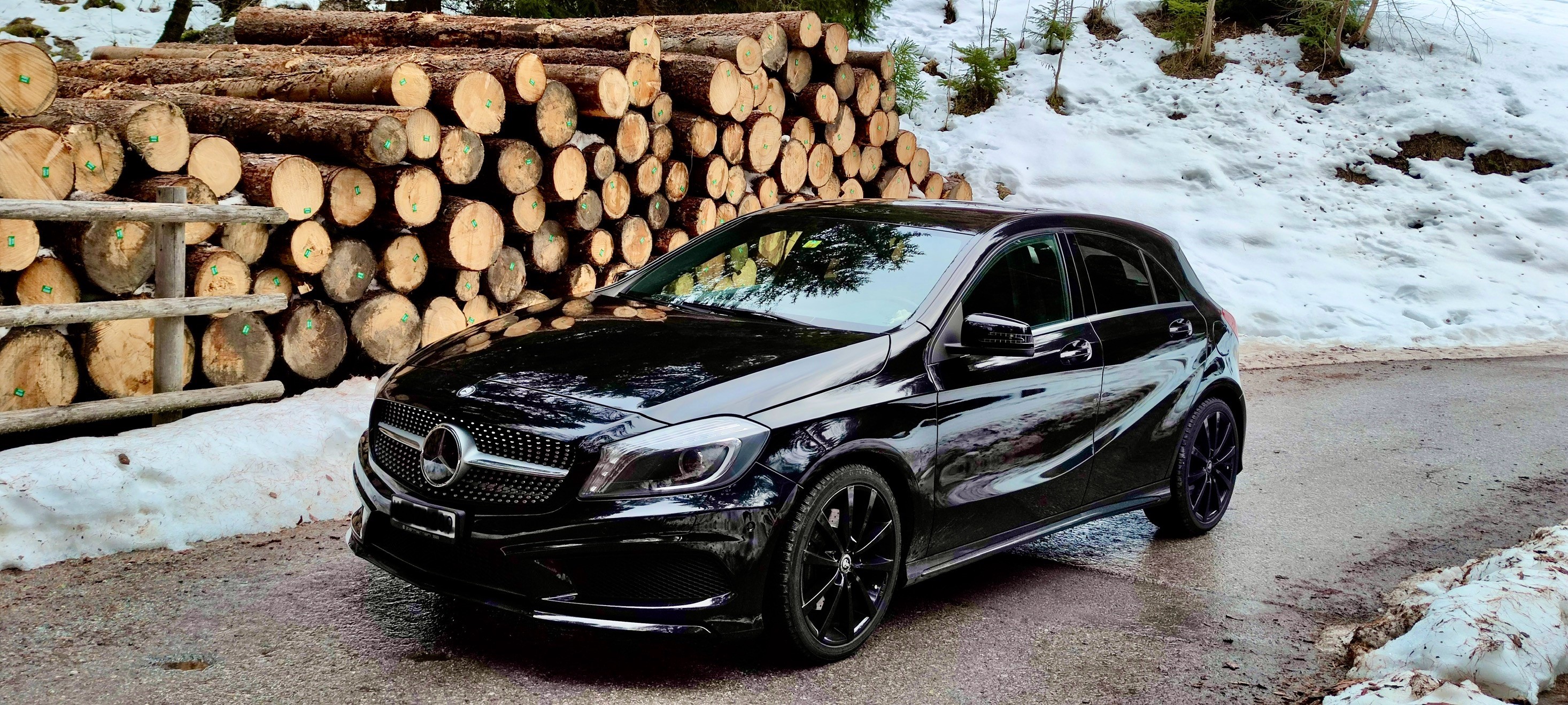 MERCEDES-BENZ A 250 4Matic 7G-DCT AMG Line