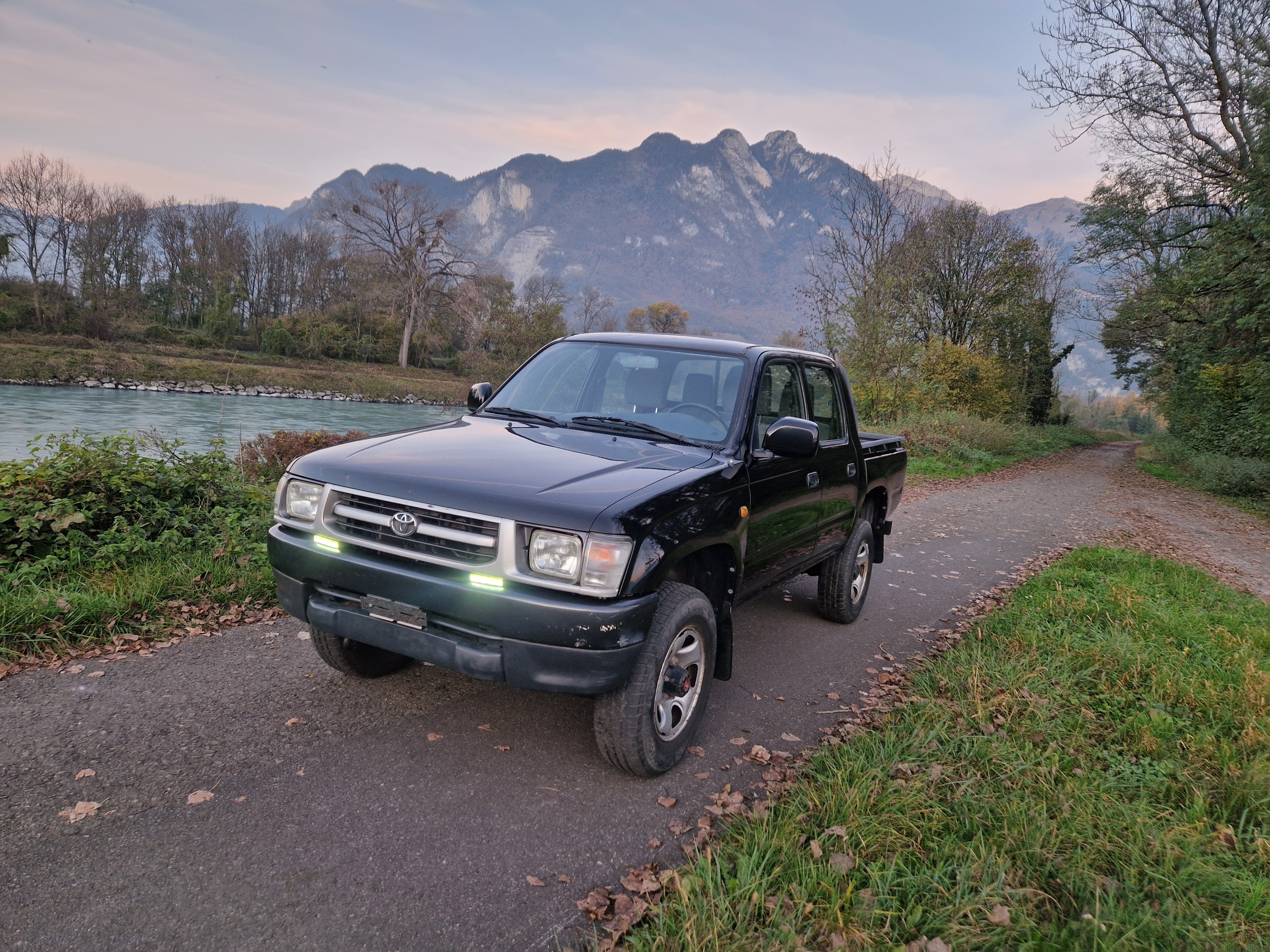 TOYOTA Hilux RZN 168 DK