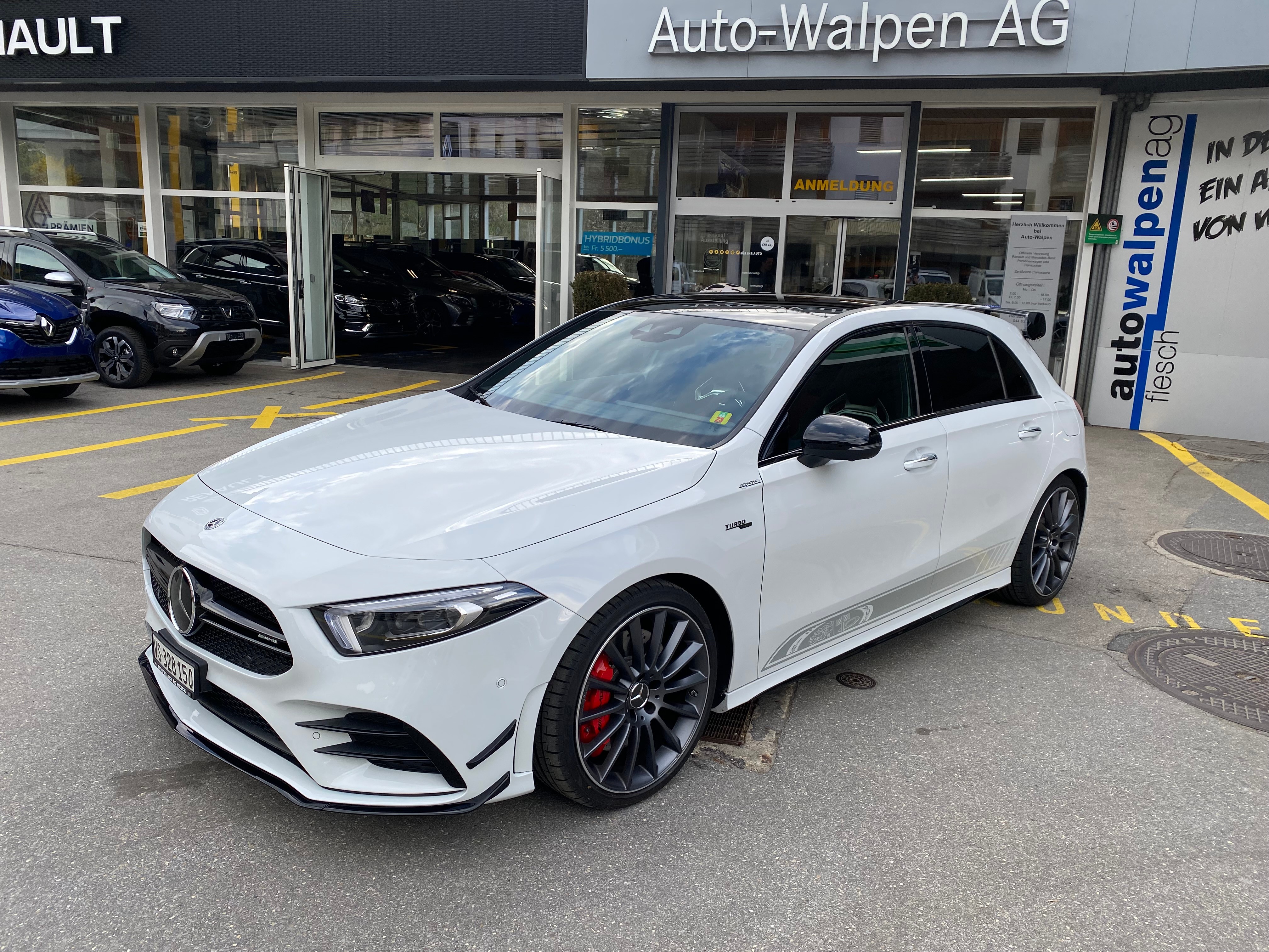 MERCEDES-BENZ A 35 AMG 4Matic