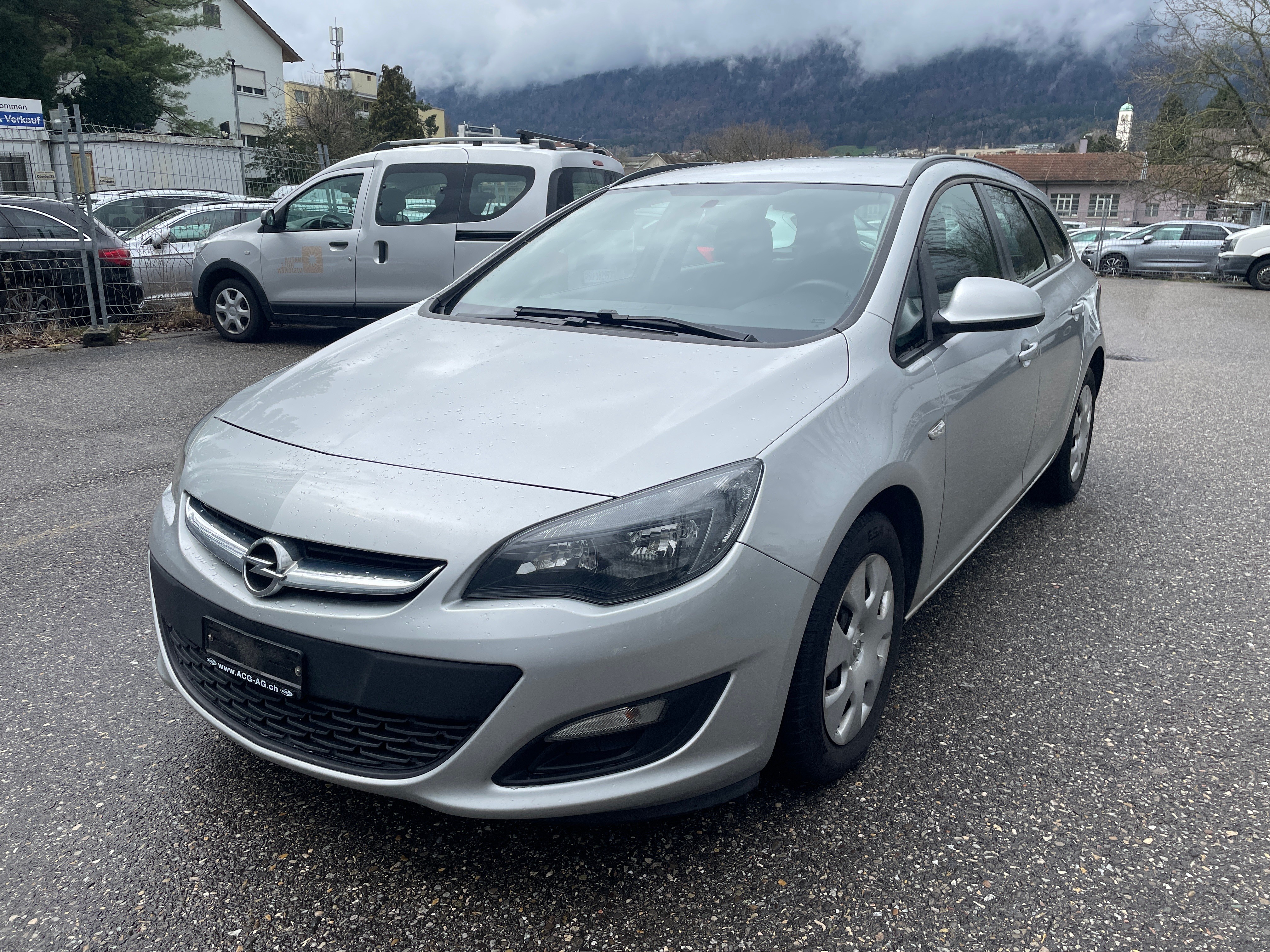 OPEL Astra SportsTourer 1.7 CDTi ecoFLEX * Klimaanlage * MF-Lenkrad-Tempomat * PDC H * B5b