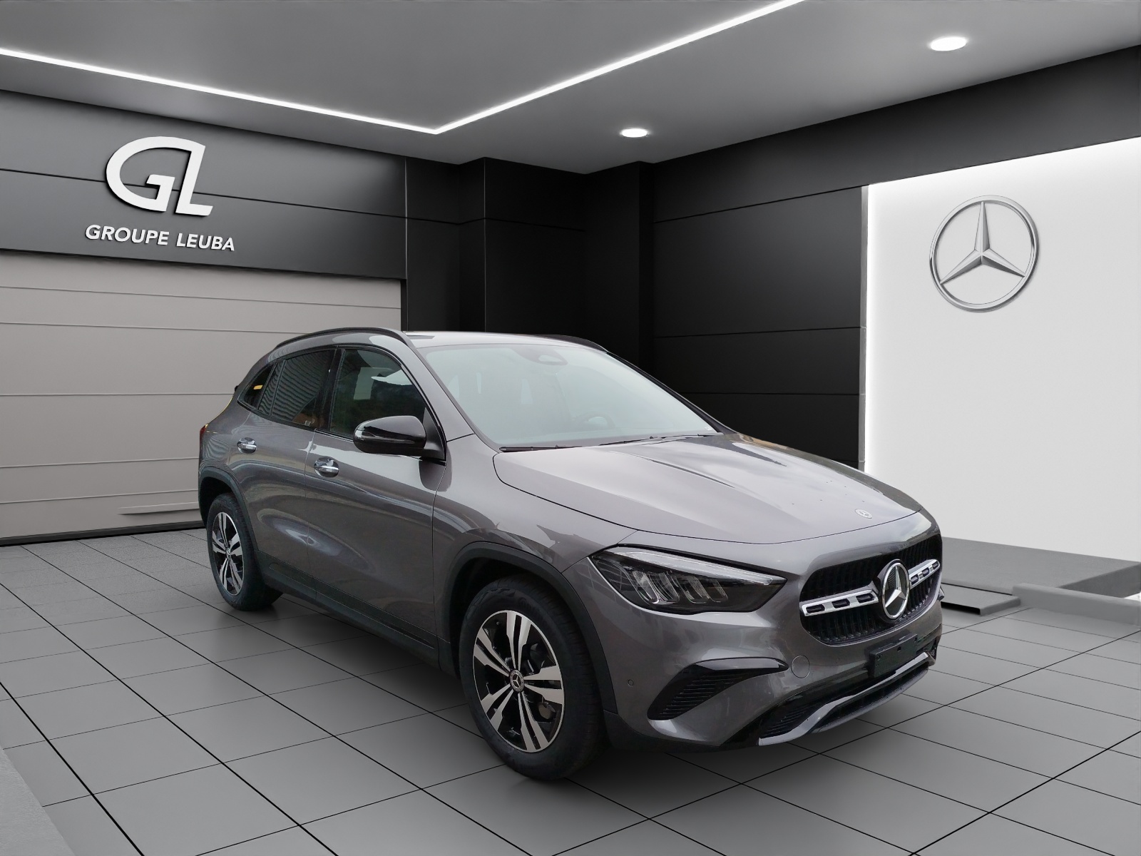 MERCEDES-BENZ GLA 200 7G-DCT