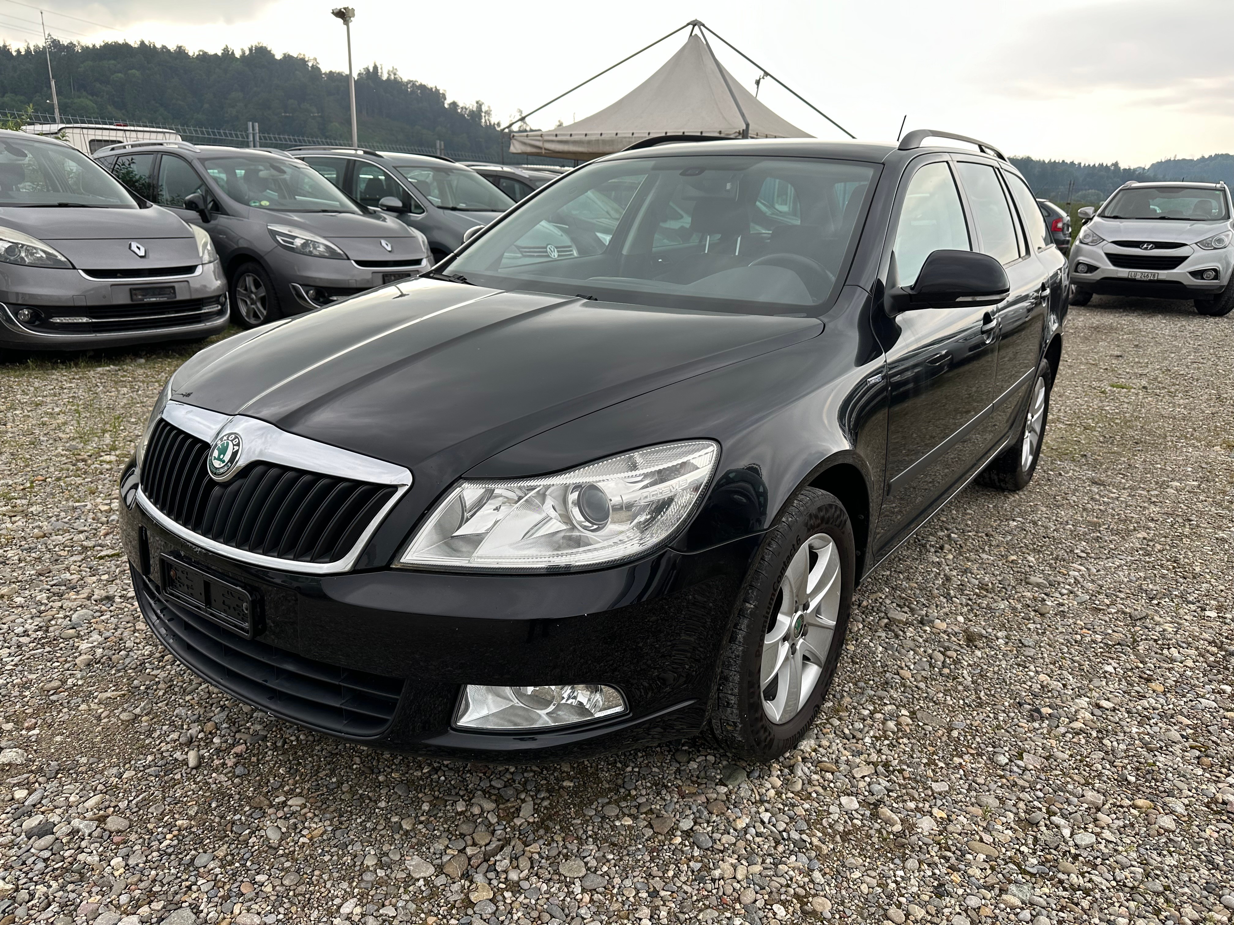 SKODA Octavia Combi 2.0 TDI Elegance 4x4 DSG