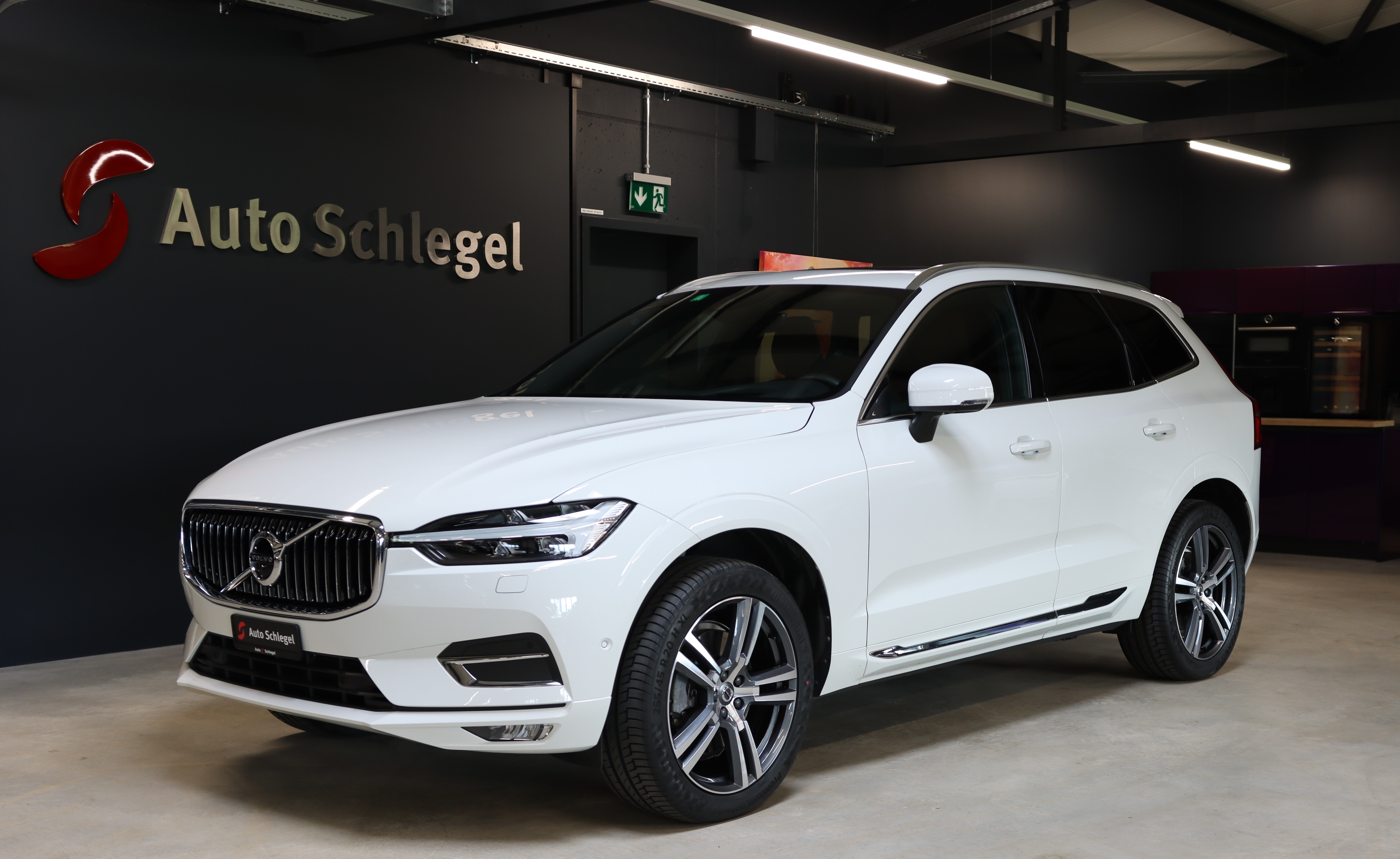 VOLVO XC60 B4 Diesel Mild Hybrid AWD Inscription Geartronic