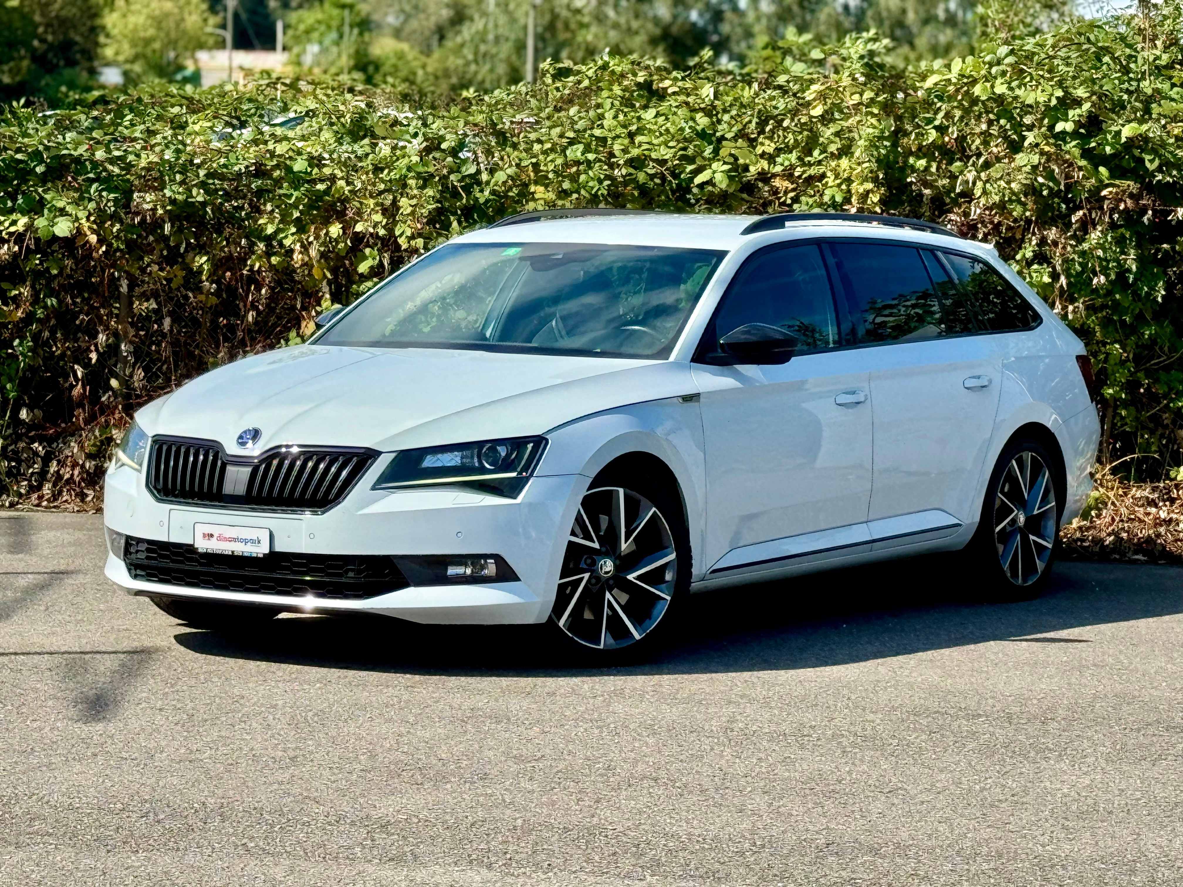 SKODA Superb Combi 2.0 TSI Sport Line DSG 4x4