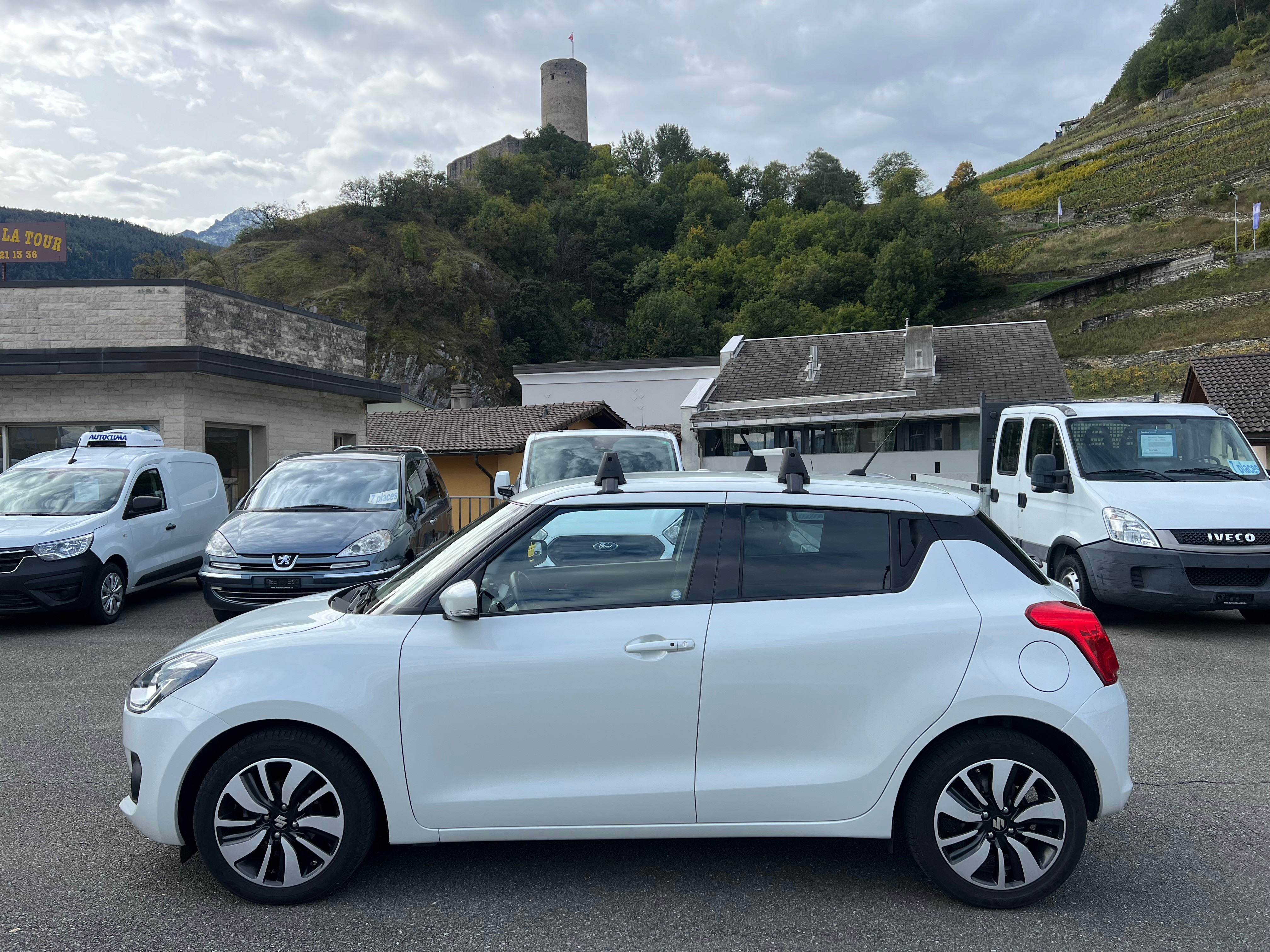 SUZUKI Swift 1.0 12V Compact Top Automatic