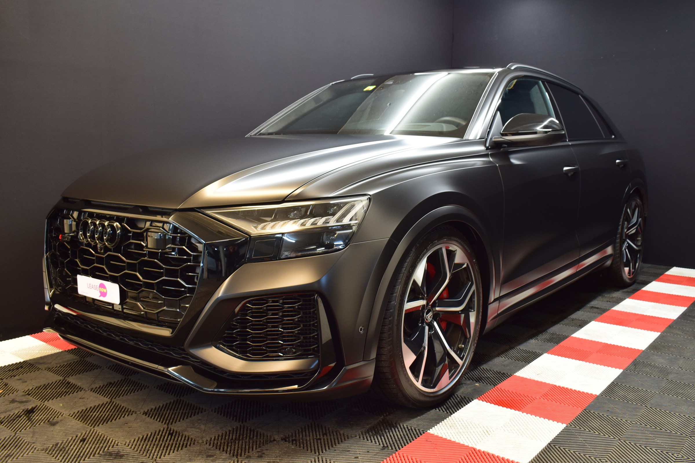 AUDI RSQ8 quattro tiptronic 