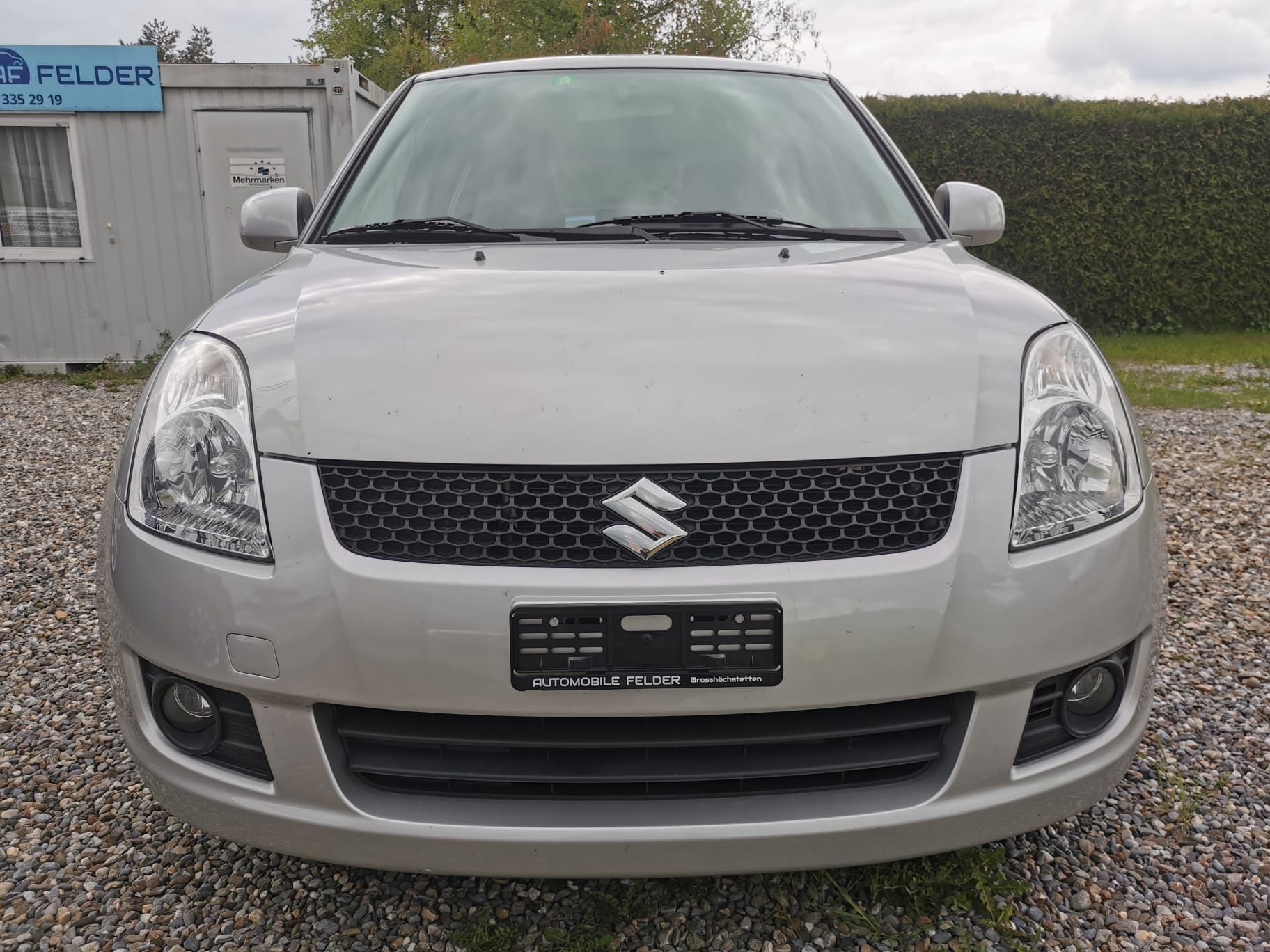 SUZUKI Swift 1.3i 16V GL Top