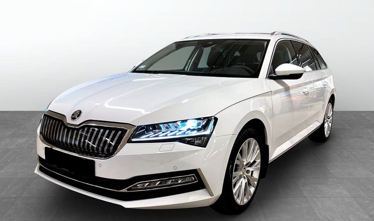 SKODA Superb 1.4 TSI Style PHEV DSC