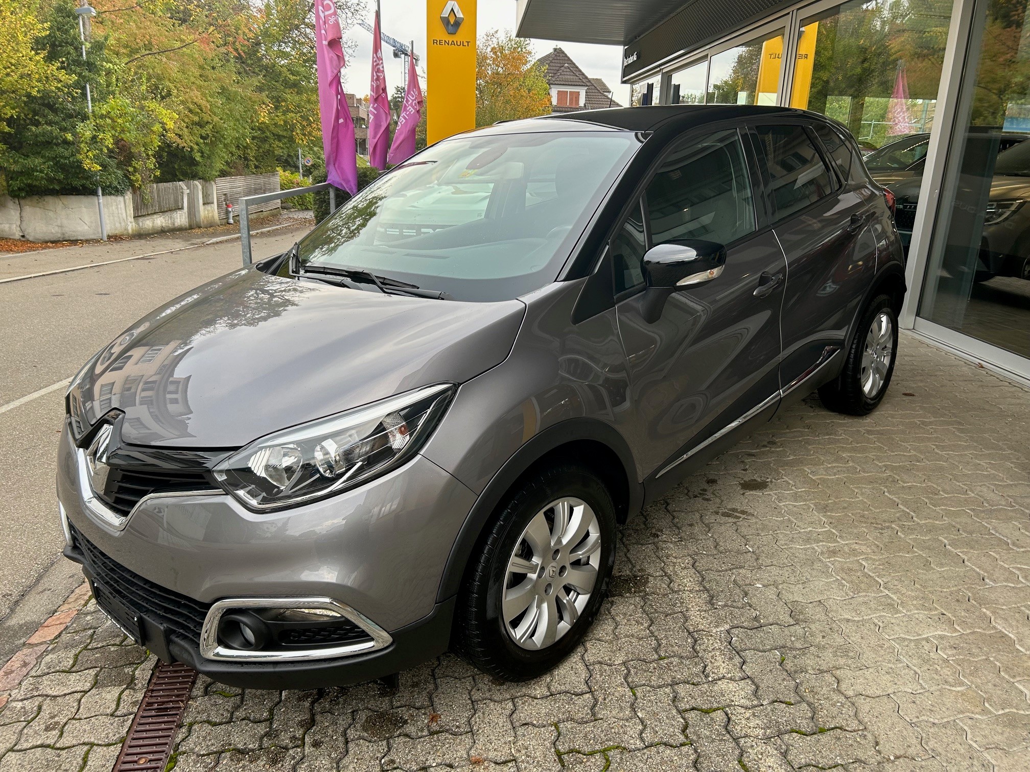 RENAULT Captur 1.2 T 16V Privilège EDC